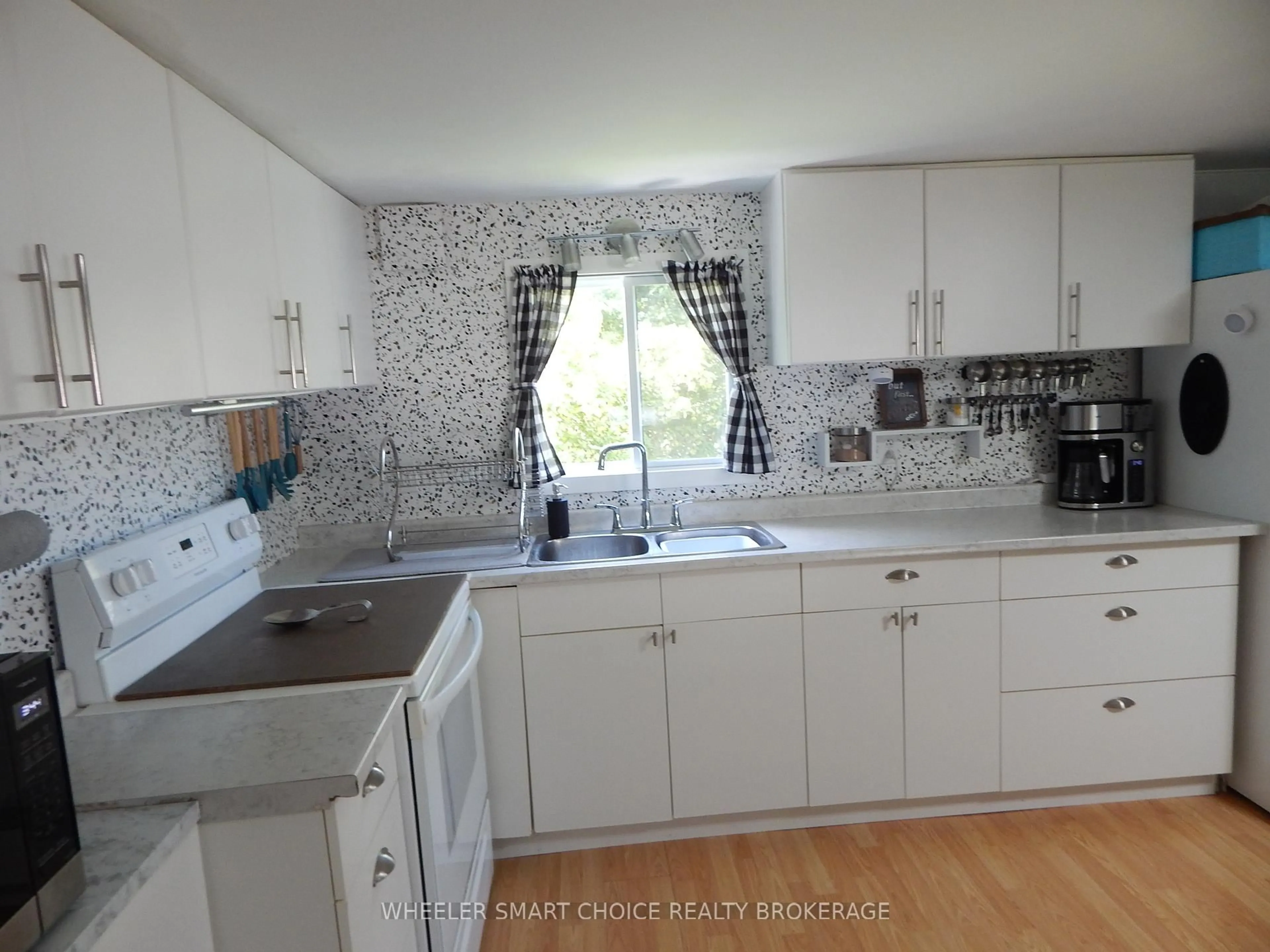 Standard kitchen, ceramic/tile floor for 2726 Grysewood Lane, North Stormont Ontario K0C 1T0