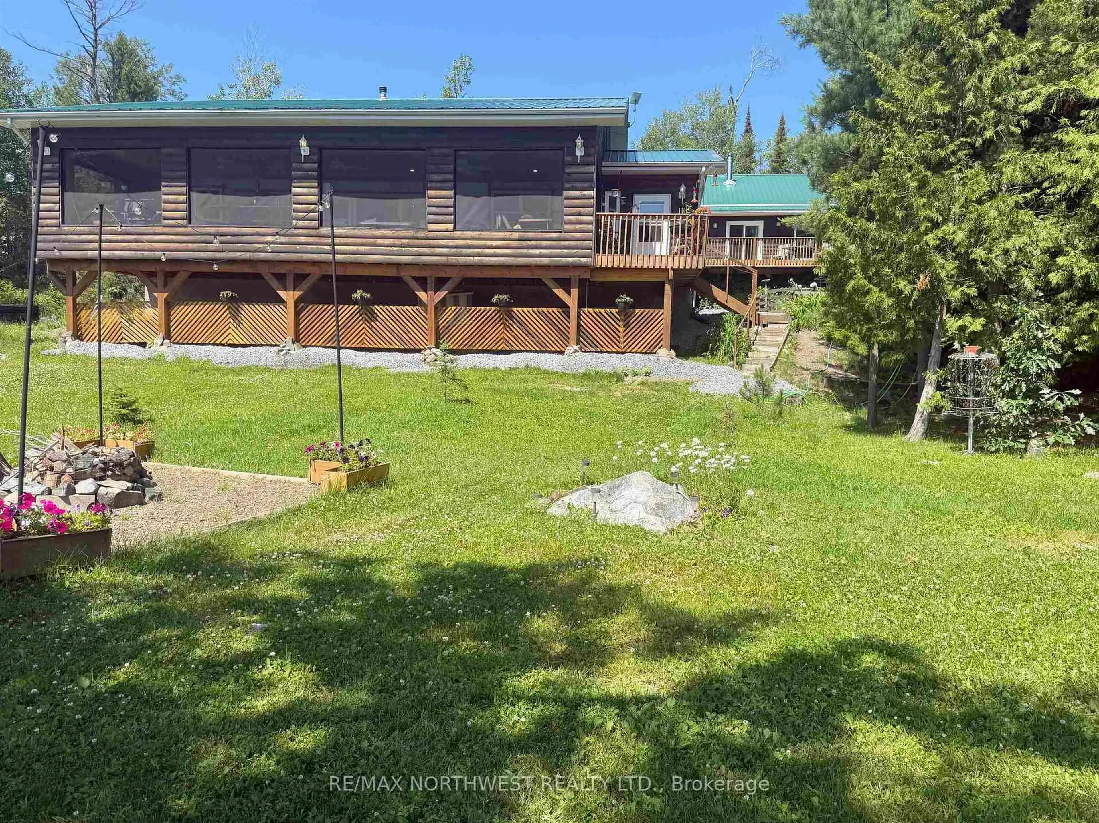 A pic from outside/outdoor area/front of a property/back of a property/a pic from drone, mountain view for 677 Old Station Rd, Rainy River Remote Area Ontario P9A 3M3