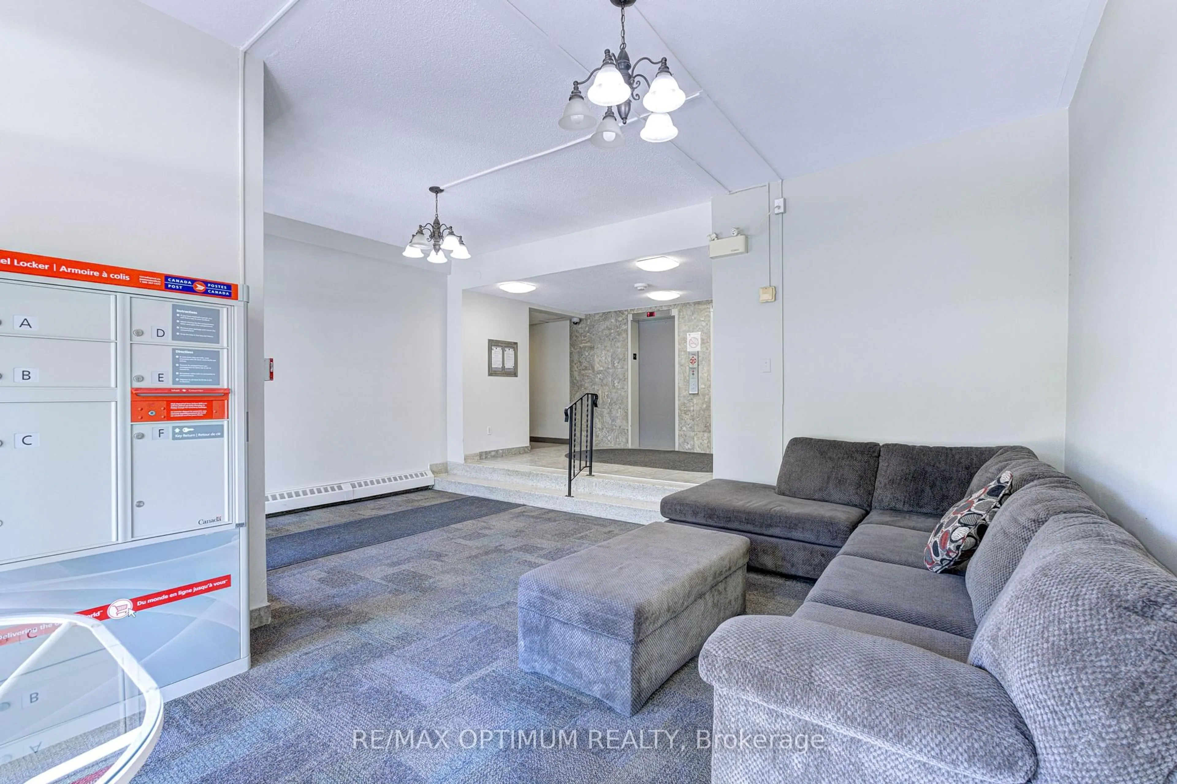 Unknown for 1950 Main St #502, Hamilton Ontario L8S 4M9