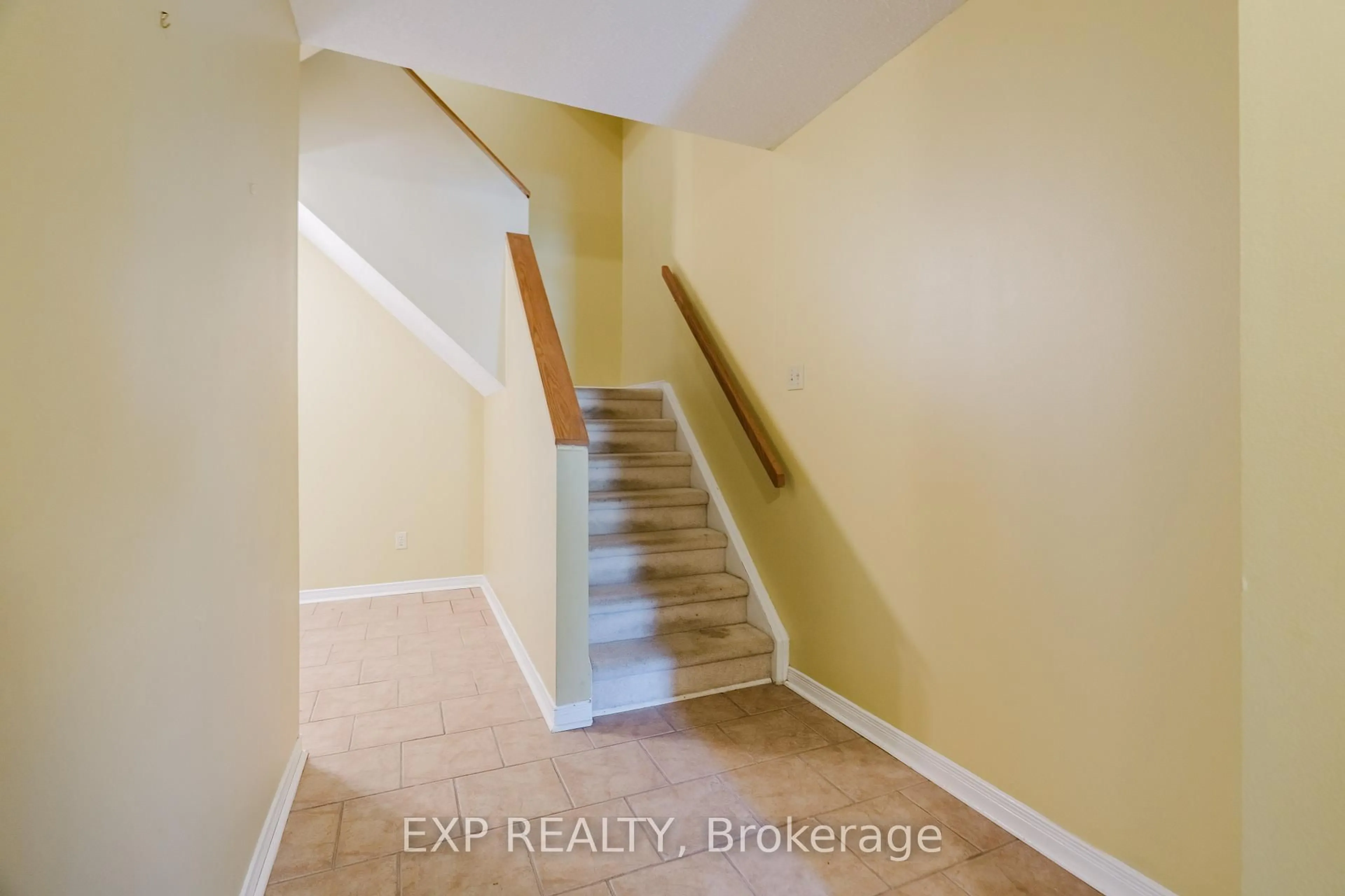 Stairs for 6 Forsyth Lane #29, Nepean Ontario K2H 9H1