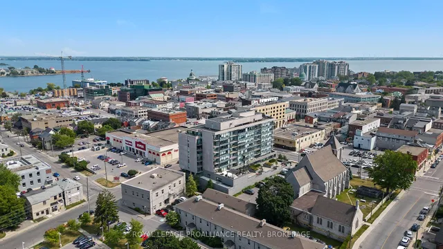 121 Queen St #813, Kingston 2
