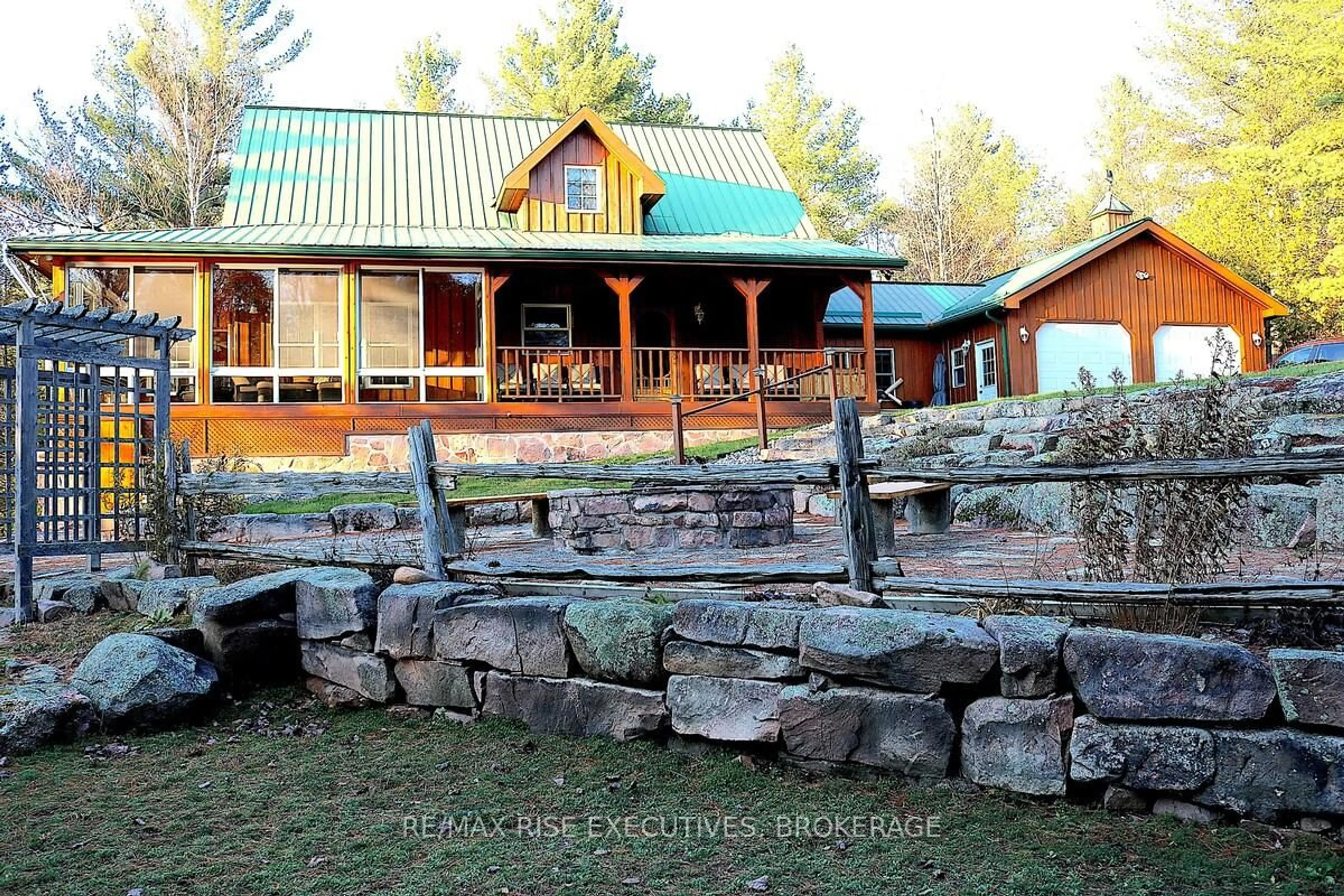 Patio, mountain view for 1093B Two Loon Lane, Sharbot Lake Ontario K0H 2P0