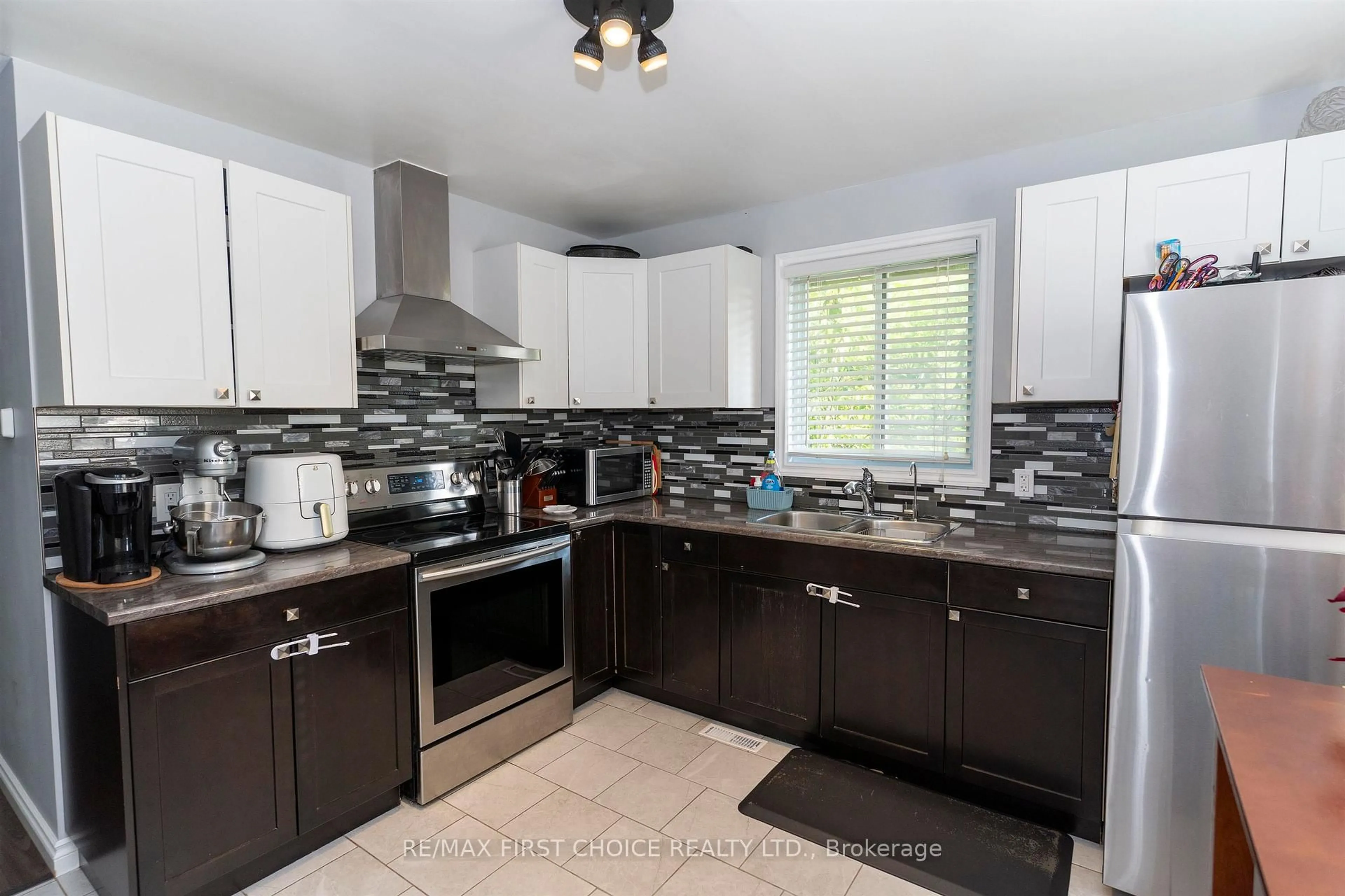 Unknown for 309 Ontario St, Thunder Bay Ontario P7B 3G9