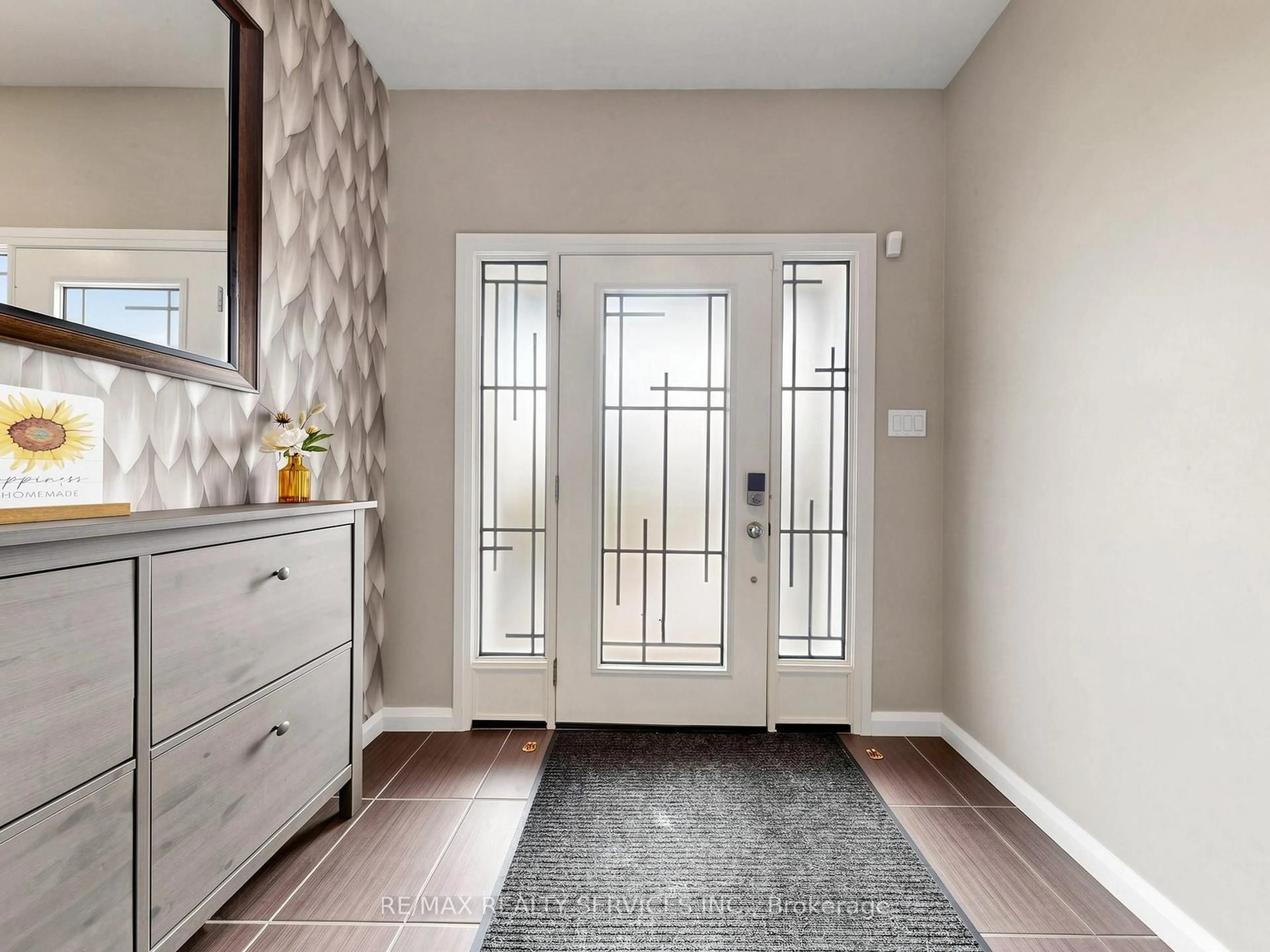 Indoor entryway for 291 Hardcastle Dr, Cambridge Ontario N1S 0A9