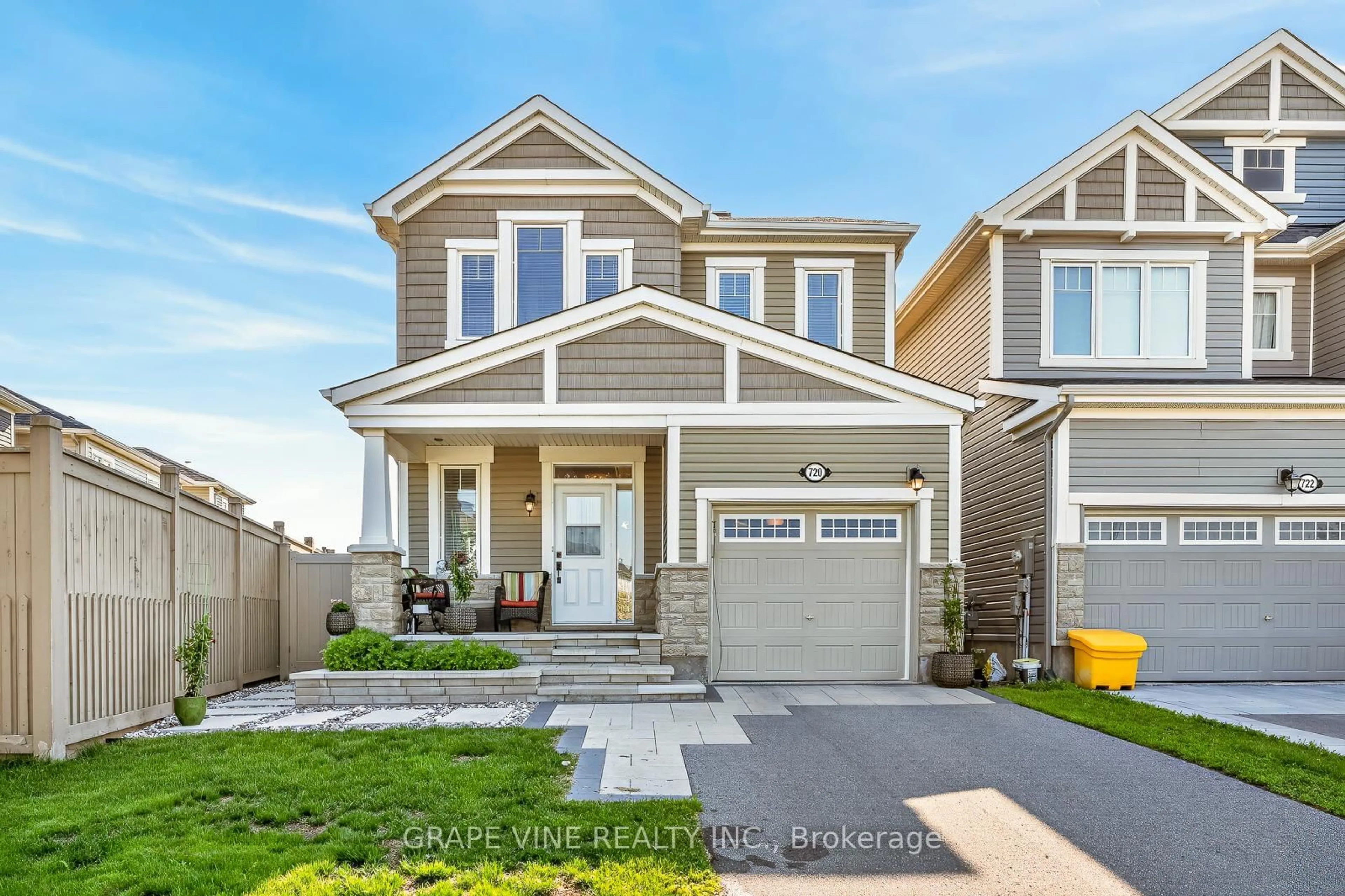 Home with vinyl exterior material, street for 720 Jerome Jodoin Dr, Ottawa Ontario K4A 1E1