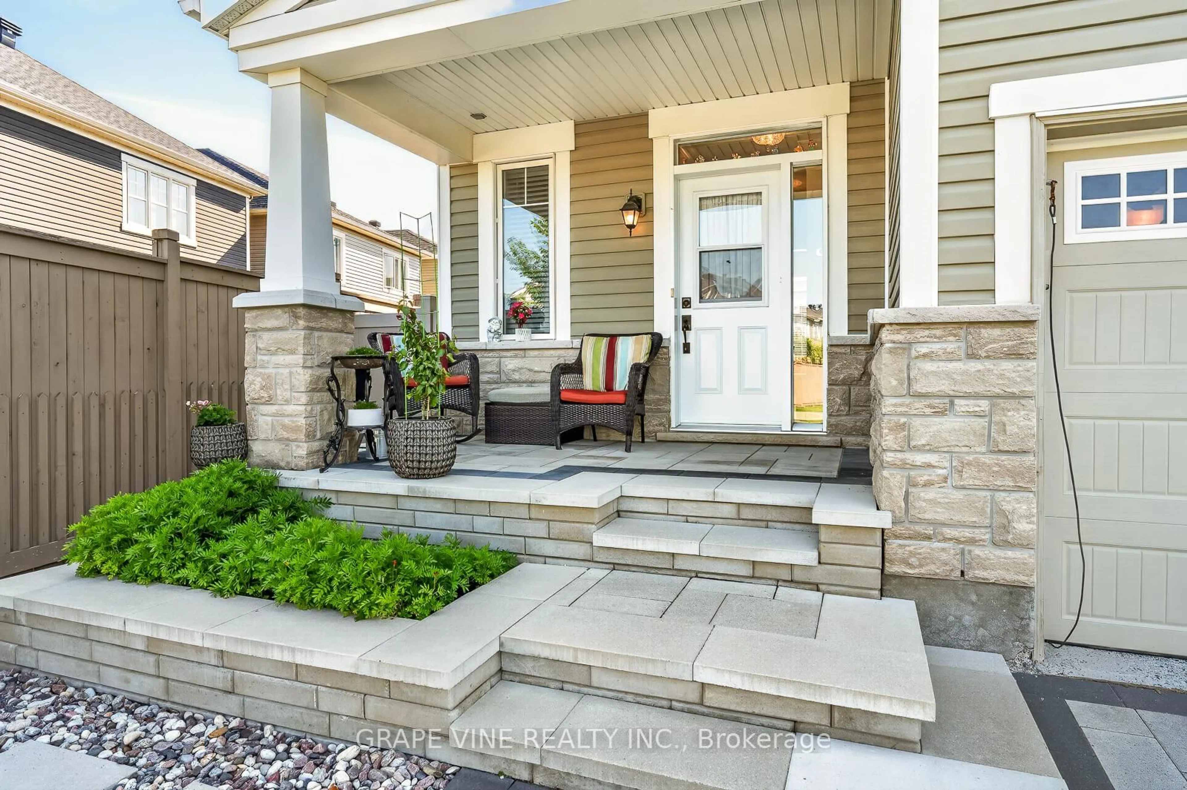Unknown for 720 Jerome Jodoin Dr, Ottawa Ontario K4A 1E1