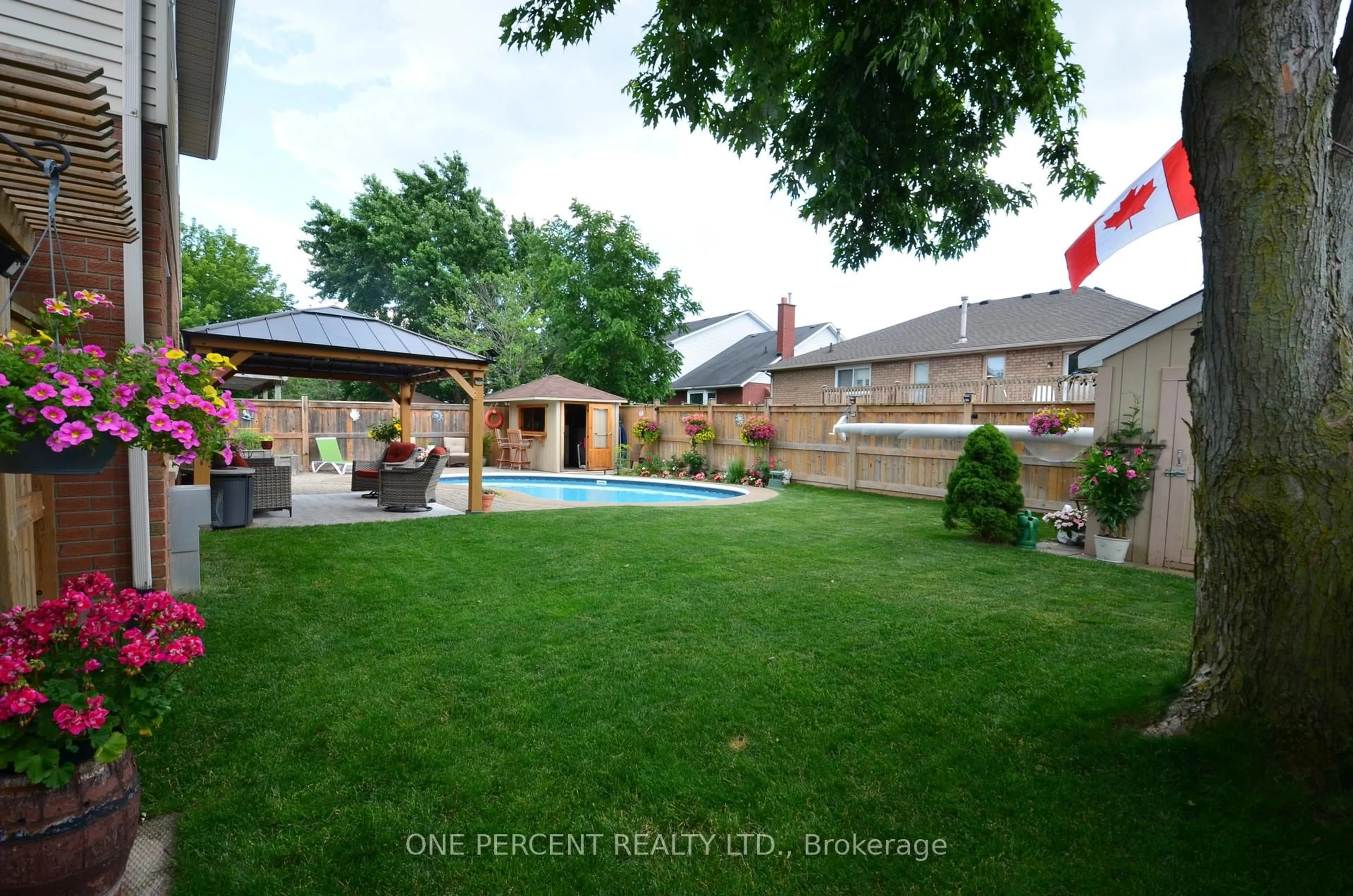 Patio, street for 5122 Sumach Cres, Lincoln Ontario L0R 1B8