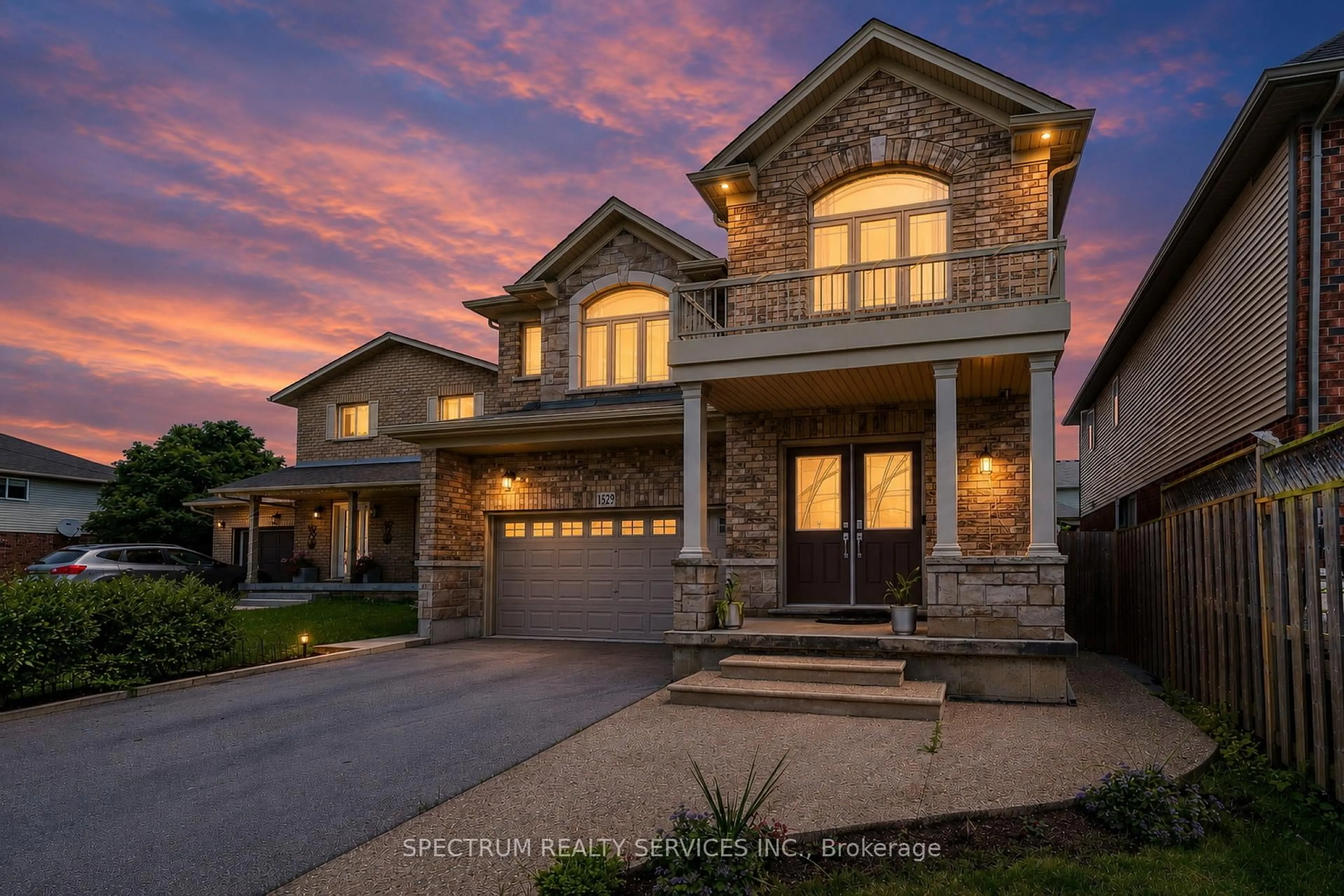Home with brick exterior material, street for 1529 Upper Sherman Ave, Hamilton Ontario L8W 1C4