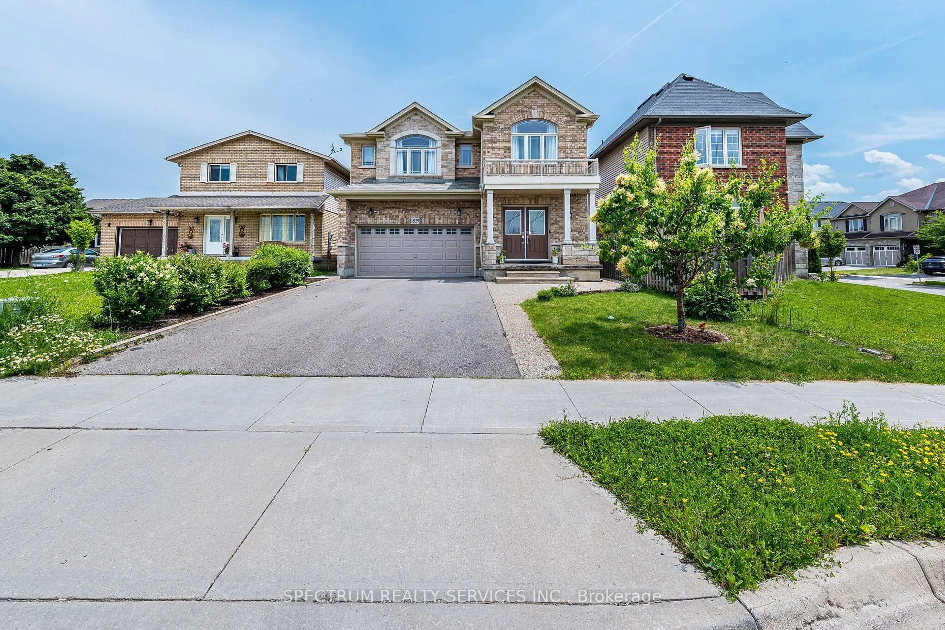 Home with brick exterior material, street for 1529 Upper Sherman Ave, Hamilton Ontario L8W 1C4