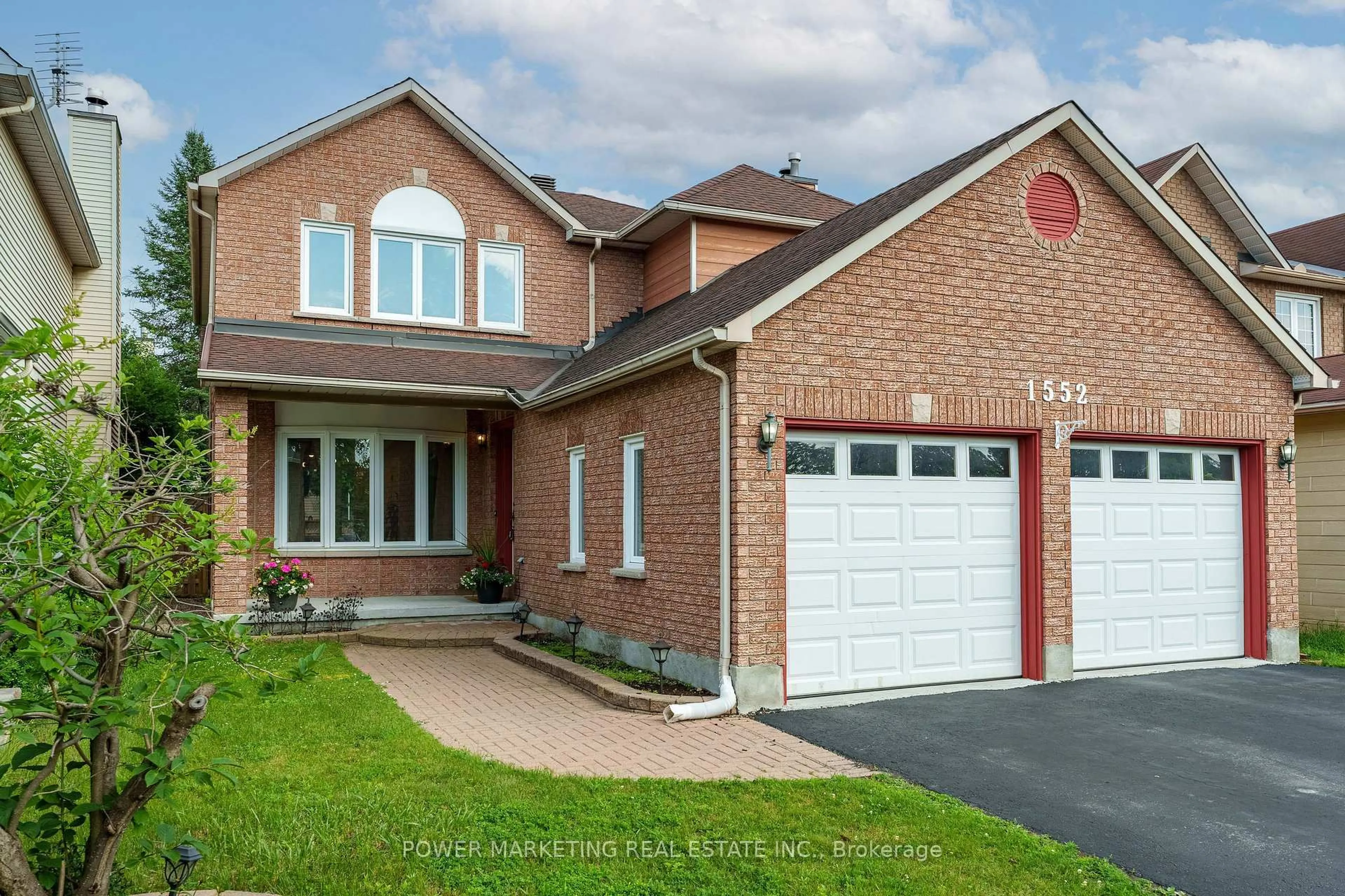 Home with brick exterior material, street for 1552 Blohm Dr, Ottawa Ontario K1G 4P9
