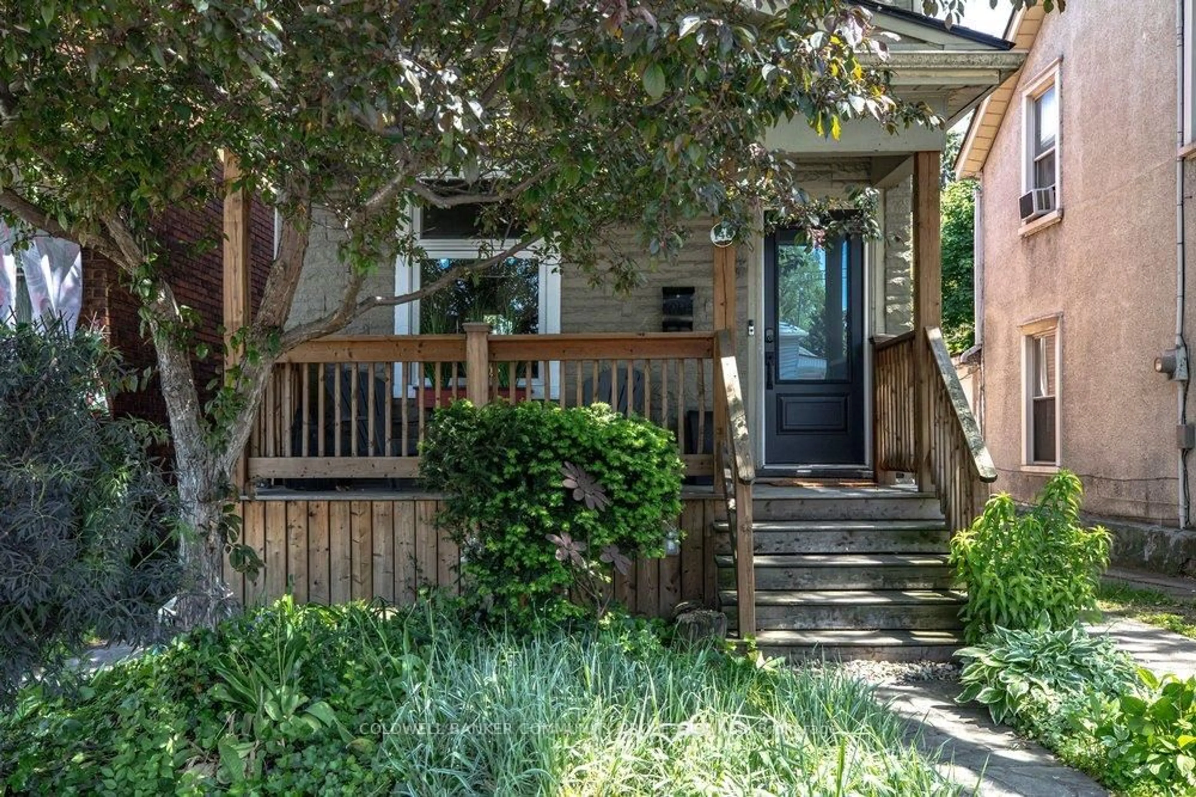 Home with brick exterior material, street for 148 Dundurn St, Hamilton Ontario L8R 3E8