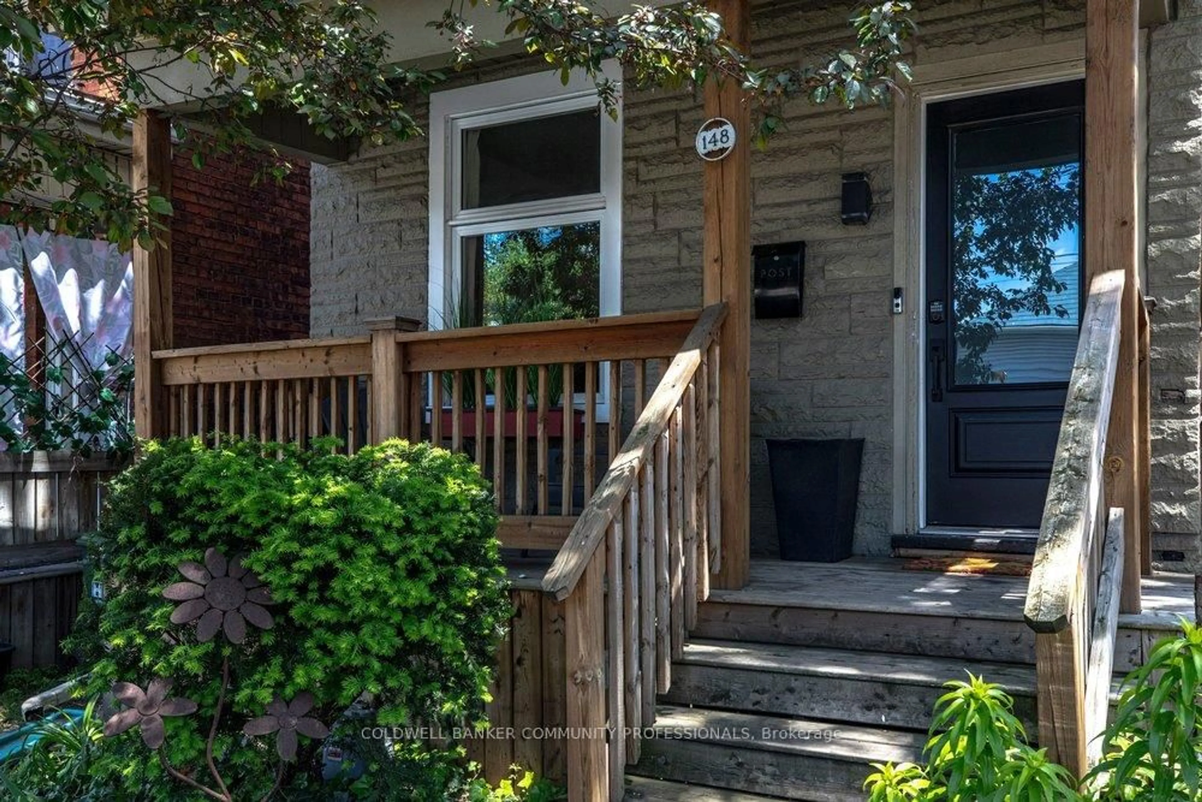 Unknown for 148 Dundurn St, Hamilton Ontario L8R 3E8