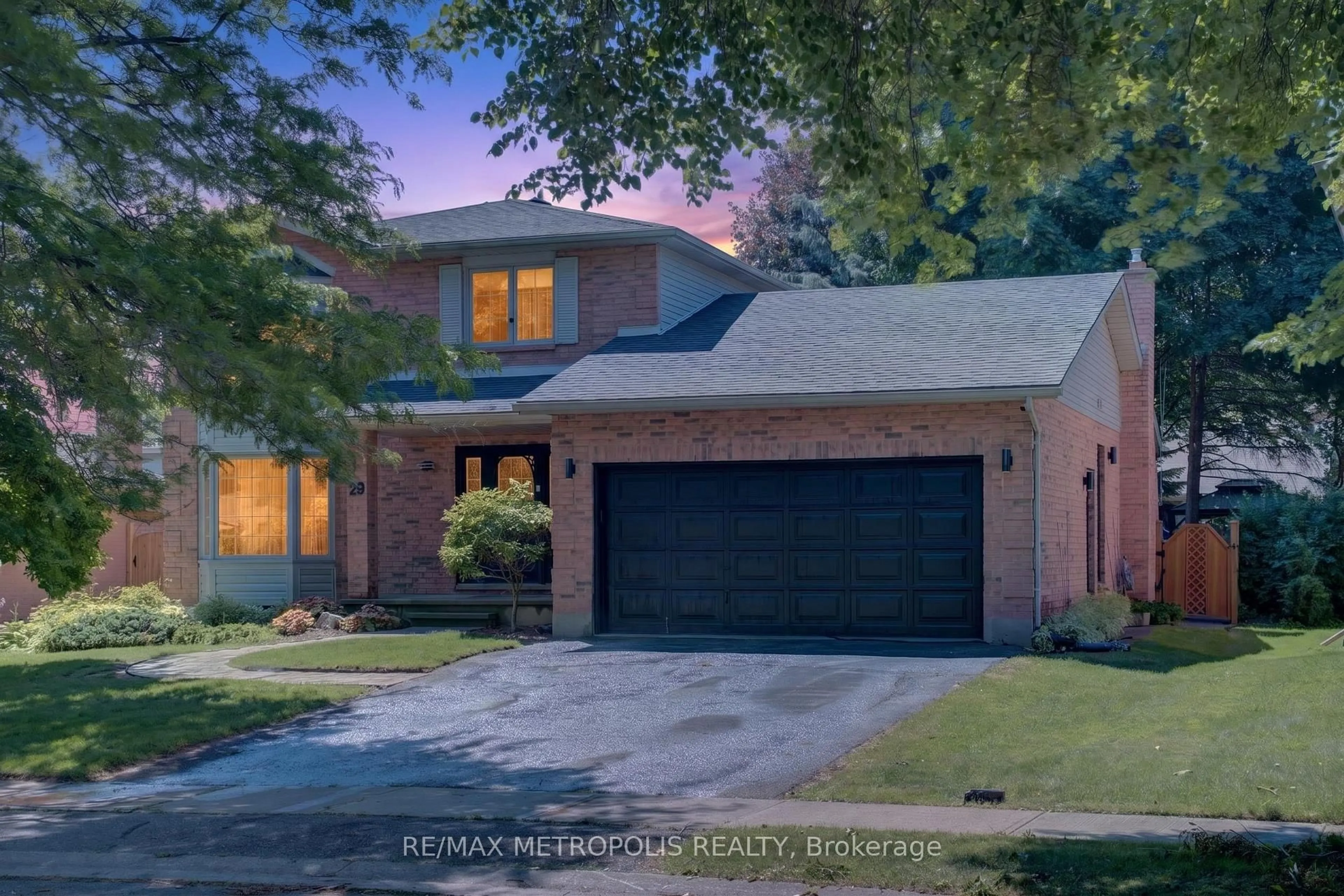 Home with brick exterior material, street for 29 Winter Way, Brantford Ontario N3T 6G3