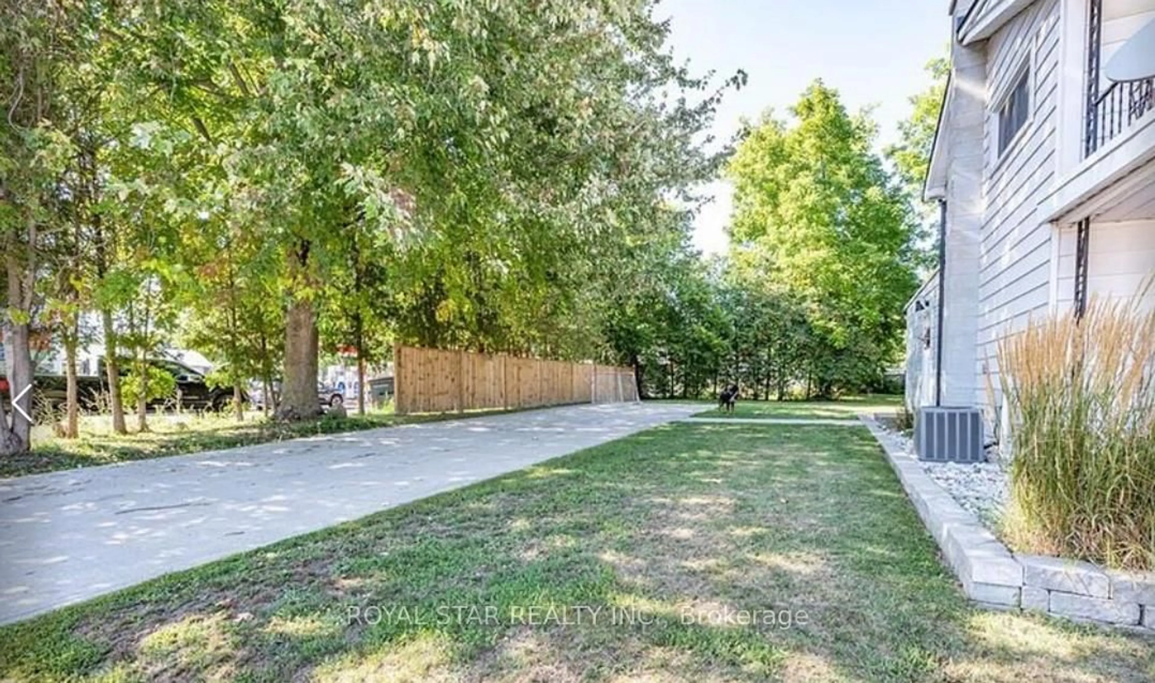 Patio, street for 410 Main St, Norwich Ontario N0J 1X0