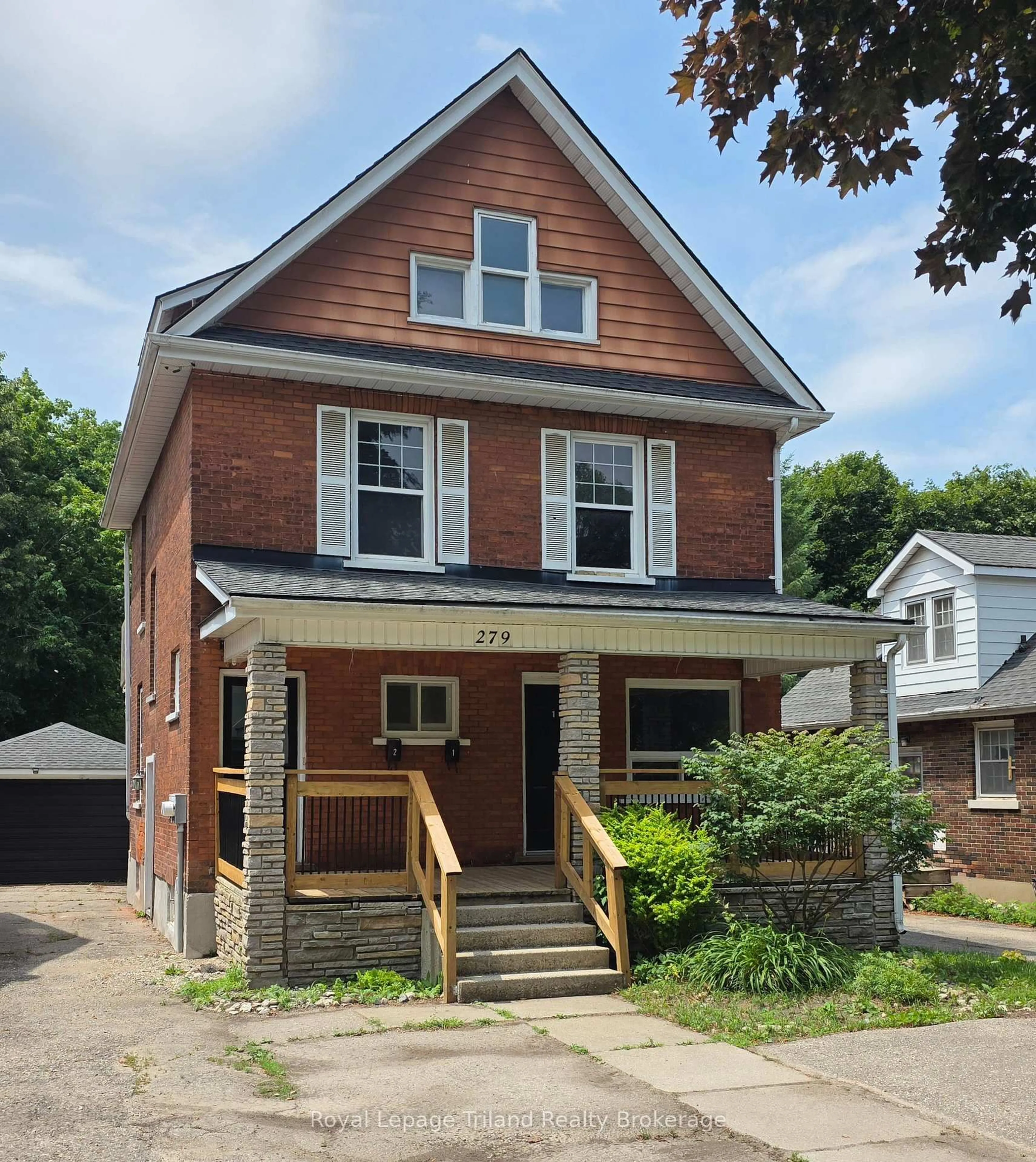 Home with brick exterior material, street for 279 Vansittart Ave, Woodstock Ontario N4S 6G4
