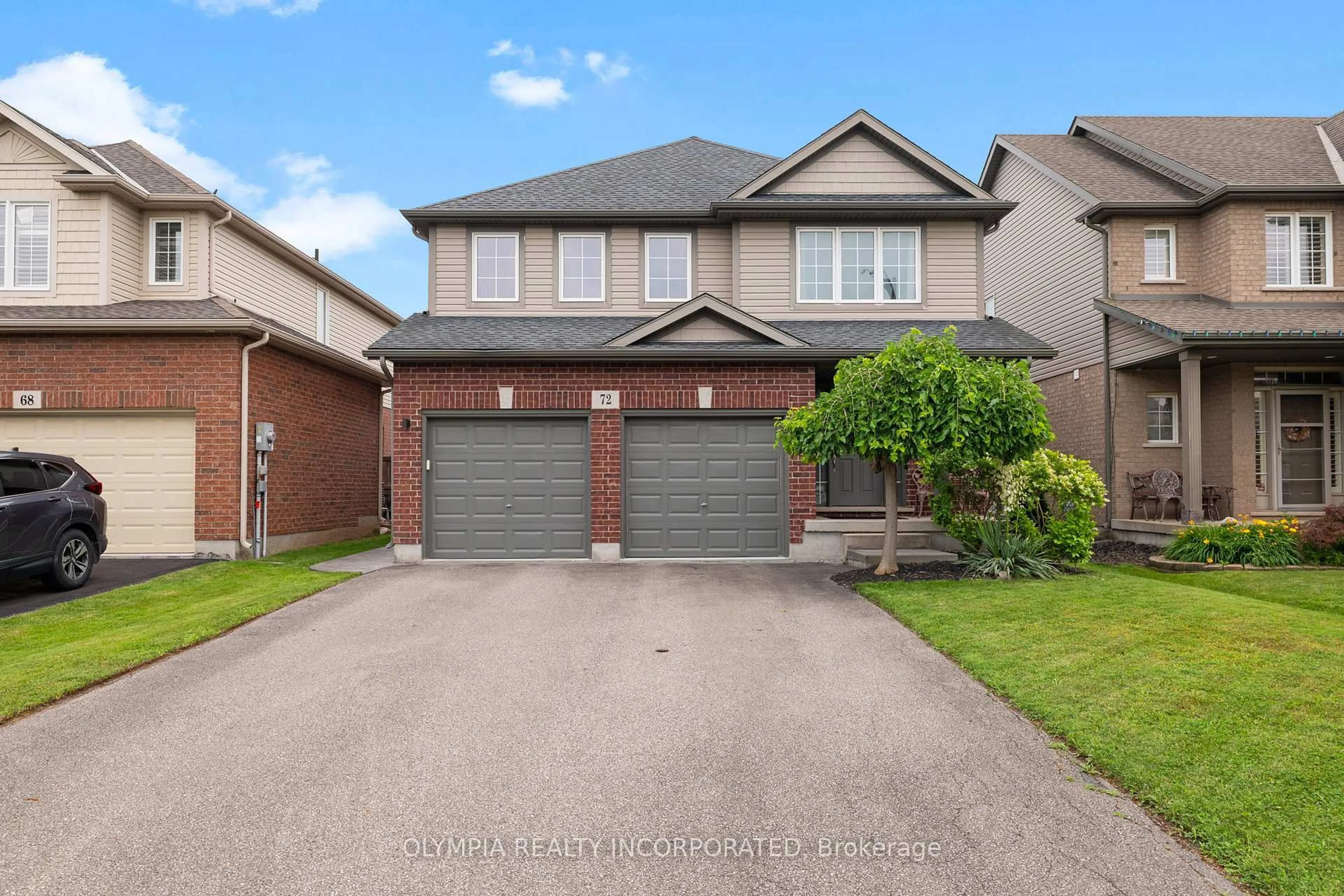 Home with brick exterior material, street for 72 Tuliptree Rd, Thorold Ontario L2V 0A5