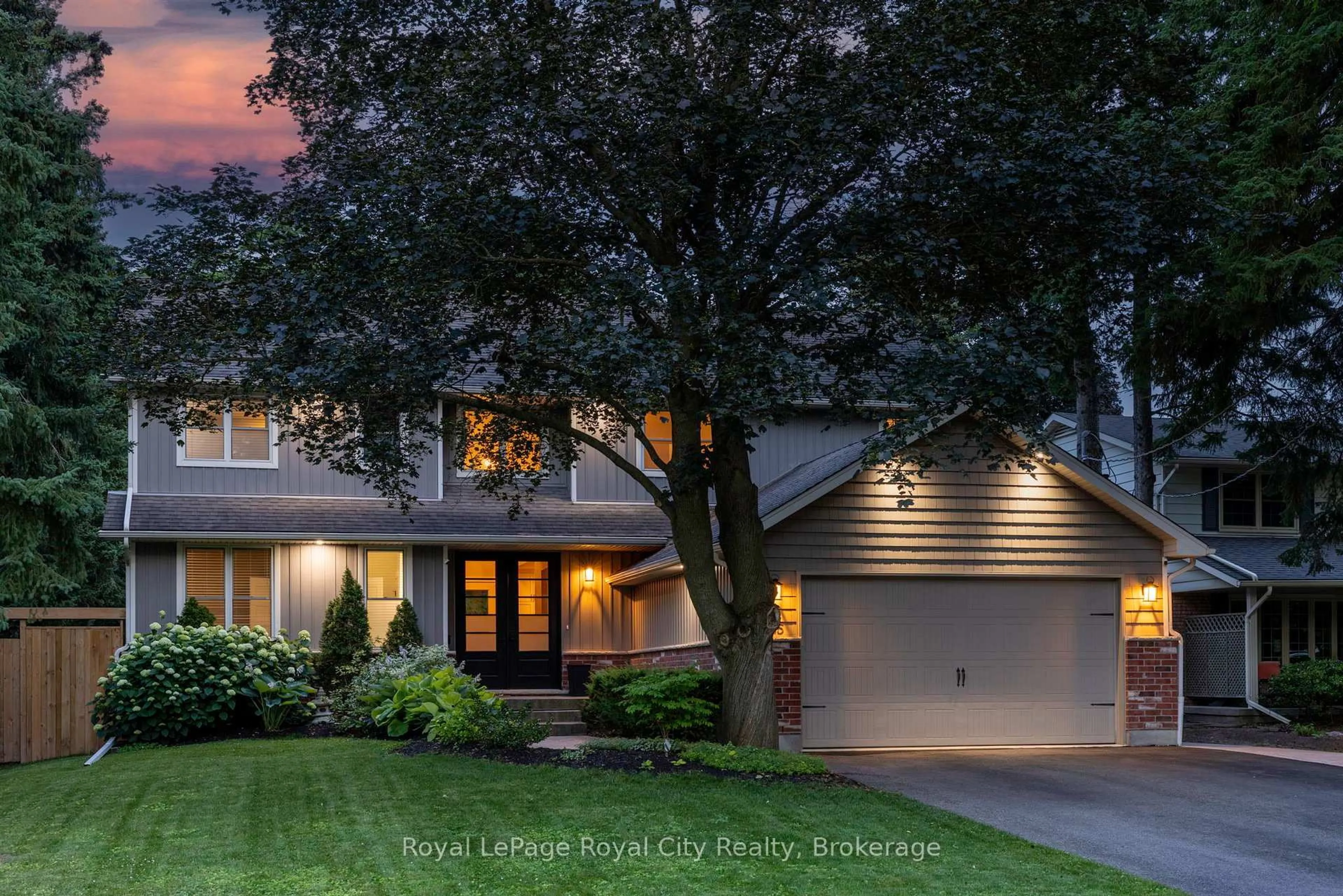 Home with vinyl exterior material, street for 255 Normandy Ave, Waterloo Ontario N2K 1X6