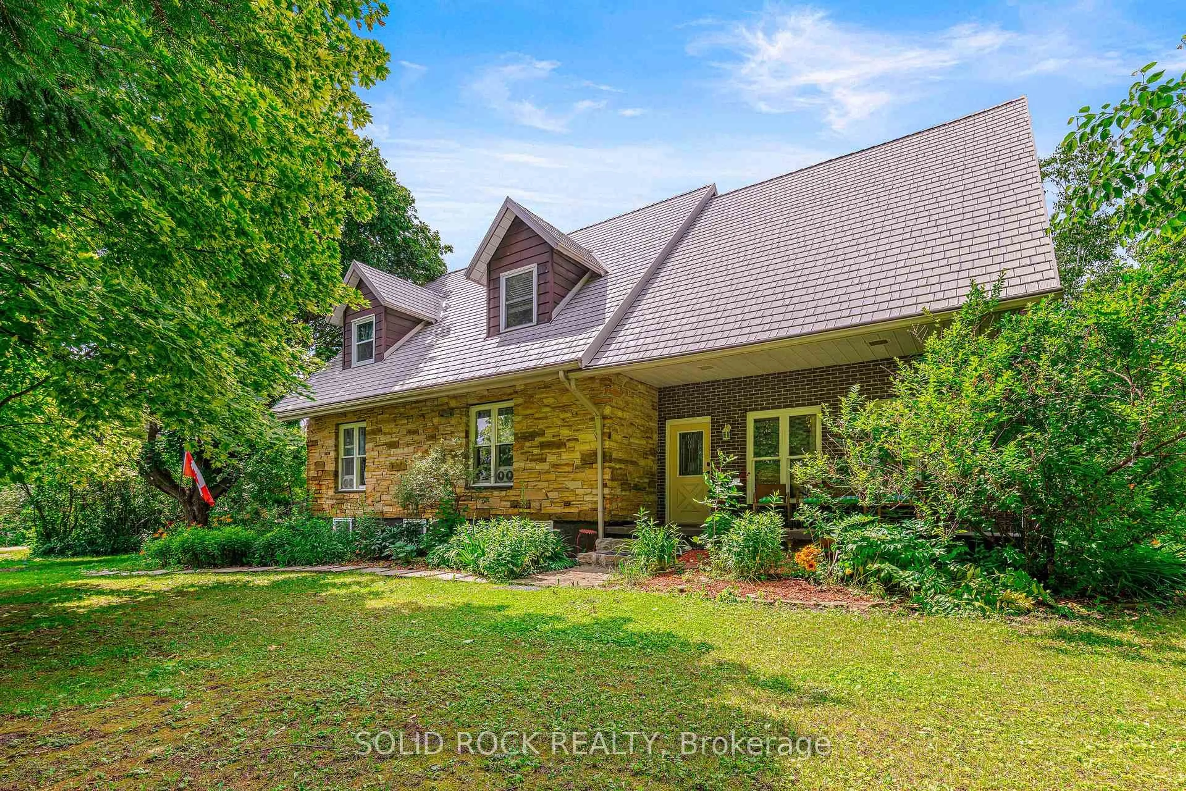 A pic from outside/outdoor area/front of a property/back of a property/a pic from drone, unknown for 10106 Dixie Rd, Elizabethtown-Kitley Ontario K0E 1A0