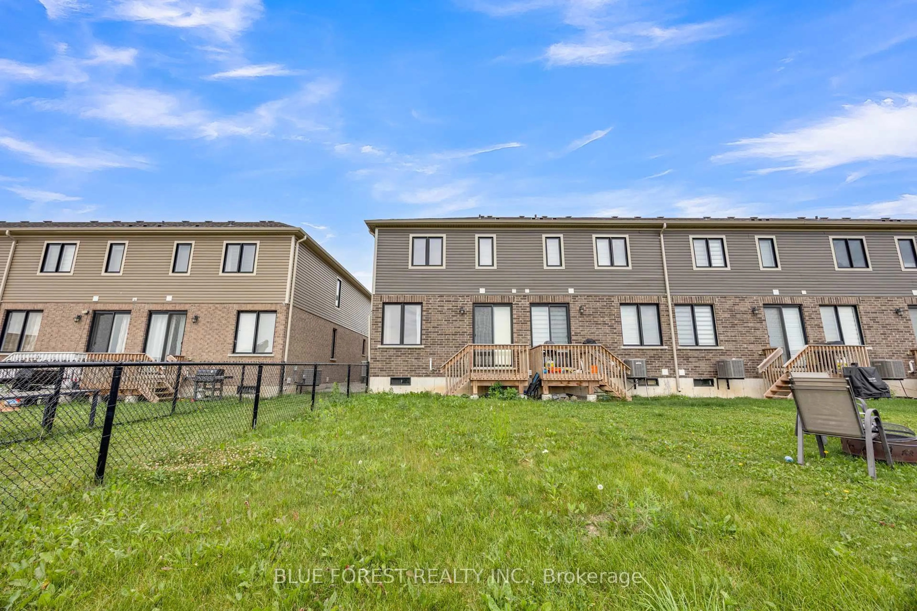 A pic from outside/outdoor area/front of a property/back of a property/a pic from drone, building for 100 Middleton St, Zorra Ontario N0M 2M0