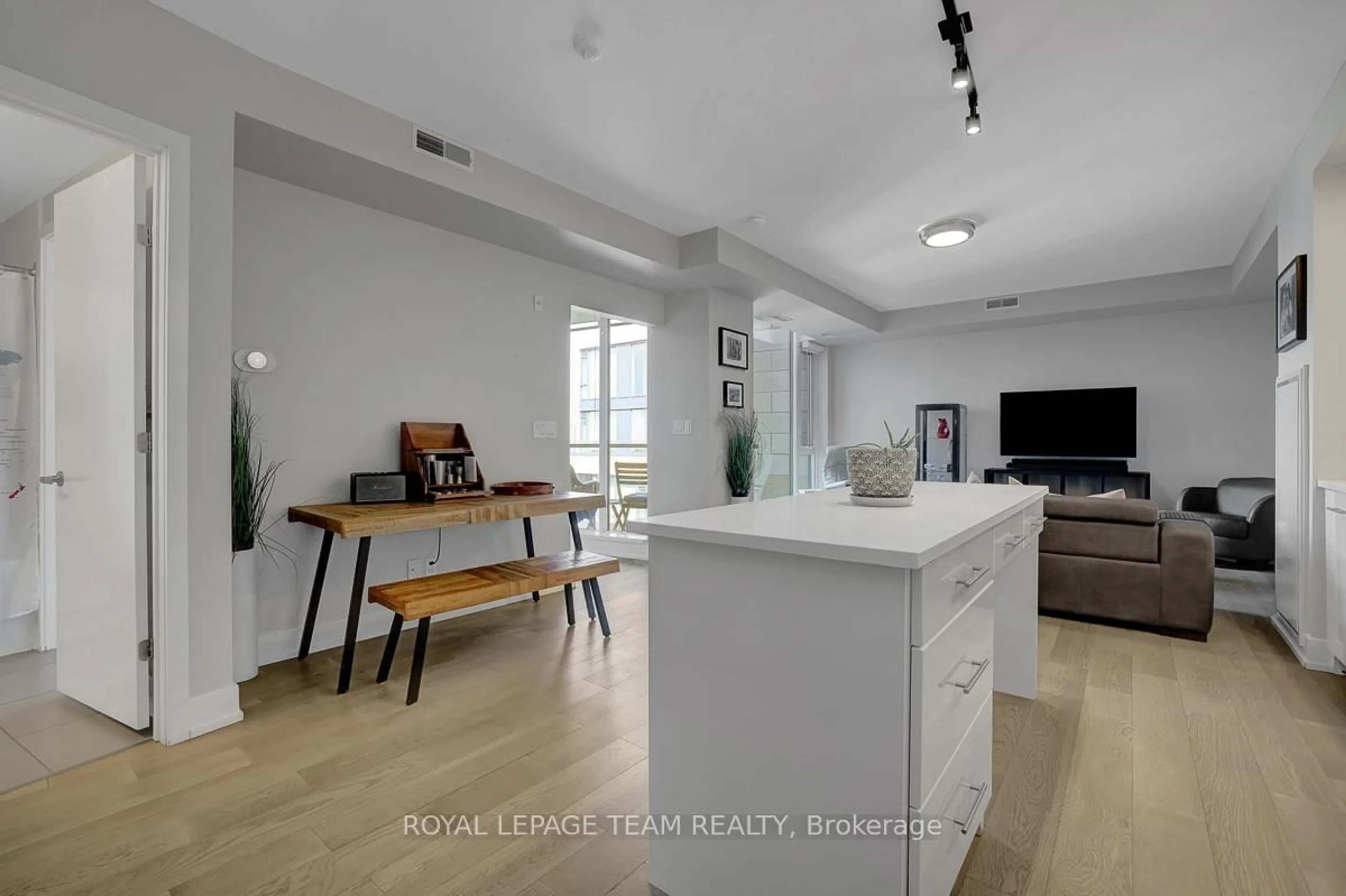 Open concept kitchen, unknown for 360 Patricia Ave #712, Ottawa Ontario K1Z 6W1