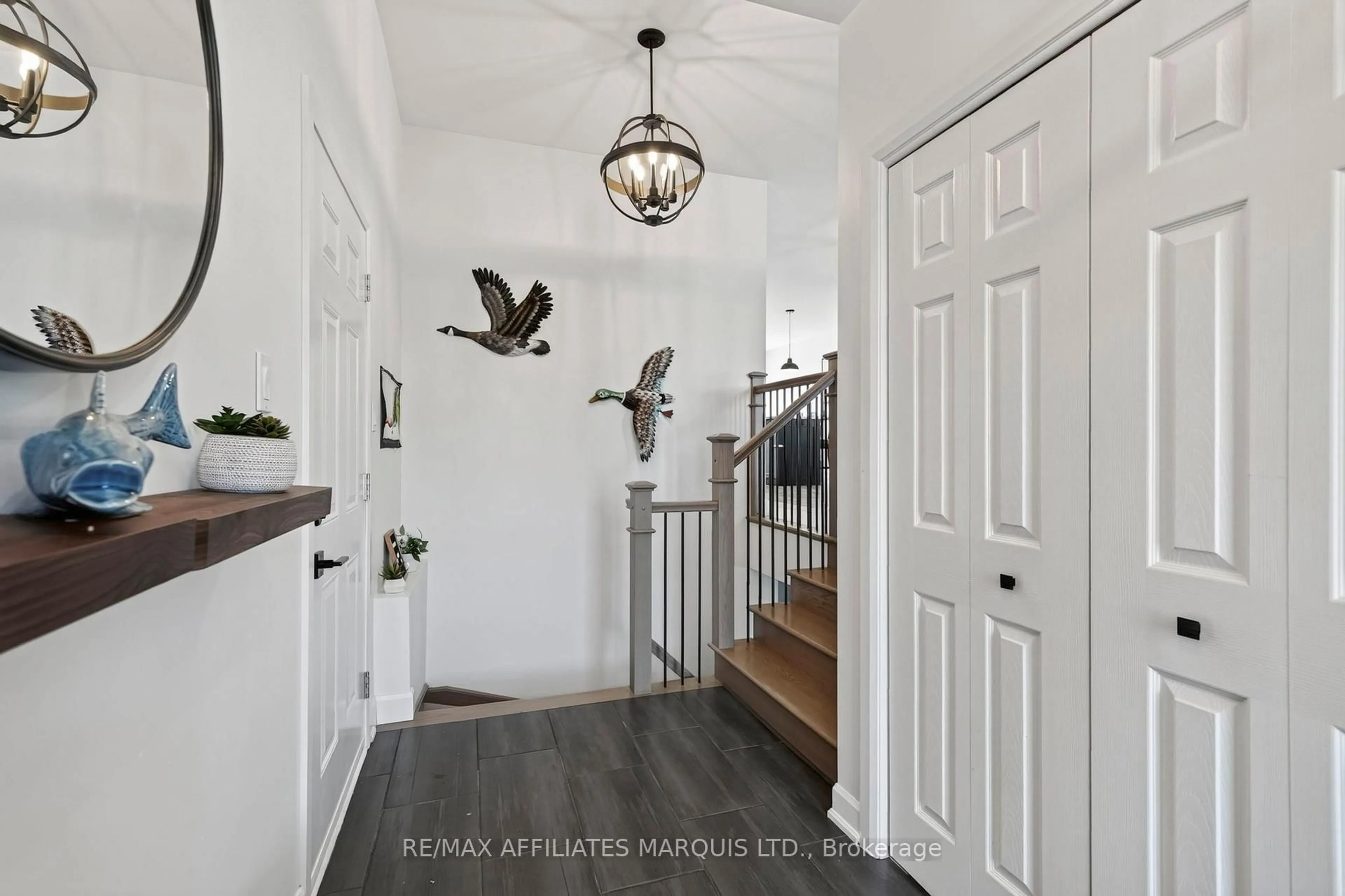 Indoor entryway for 183 Emily Jade Cres, Cornwall Ontario K6K 0B6