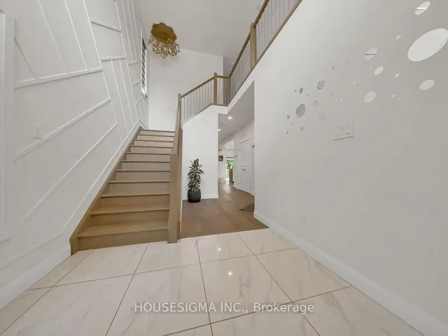 2637 Bobolink Lane, London South 5