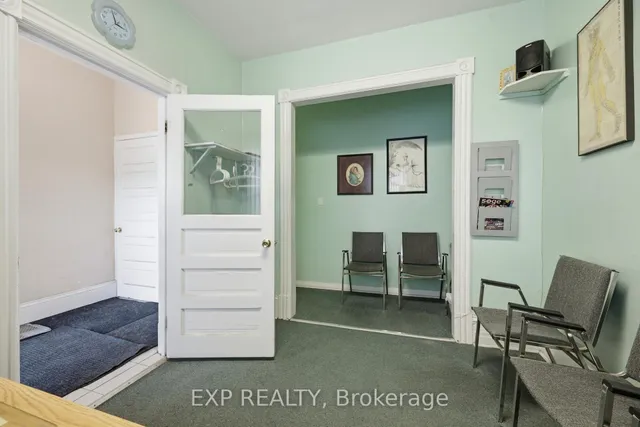453 Catherine St #451 & 453, Ottawa 5
