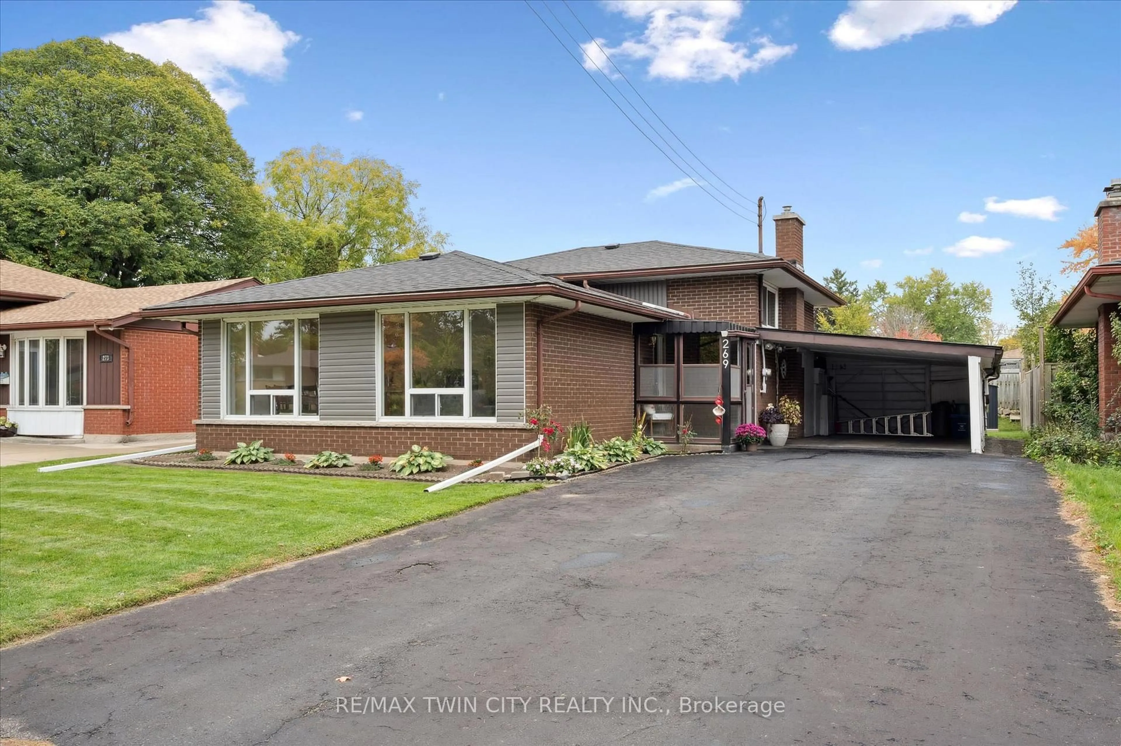 Home with brick exterior material, street for 269 Ross Ave, Kitchener Ontario N2A 1V7