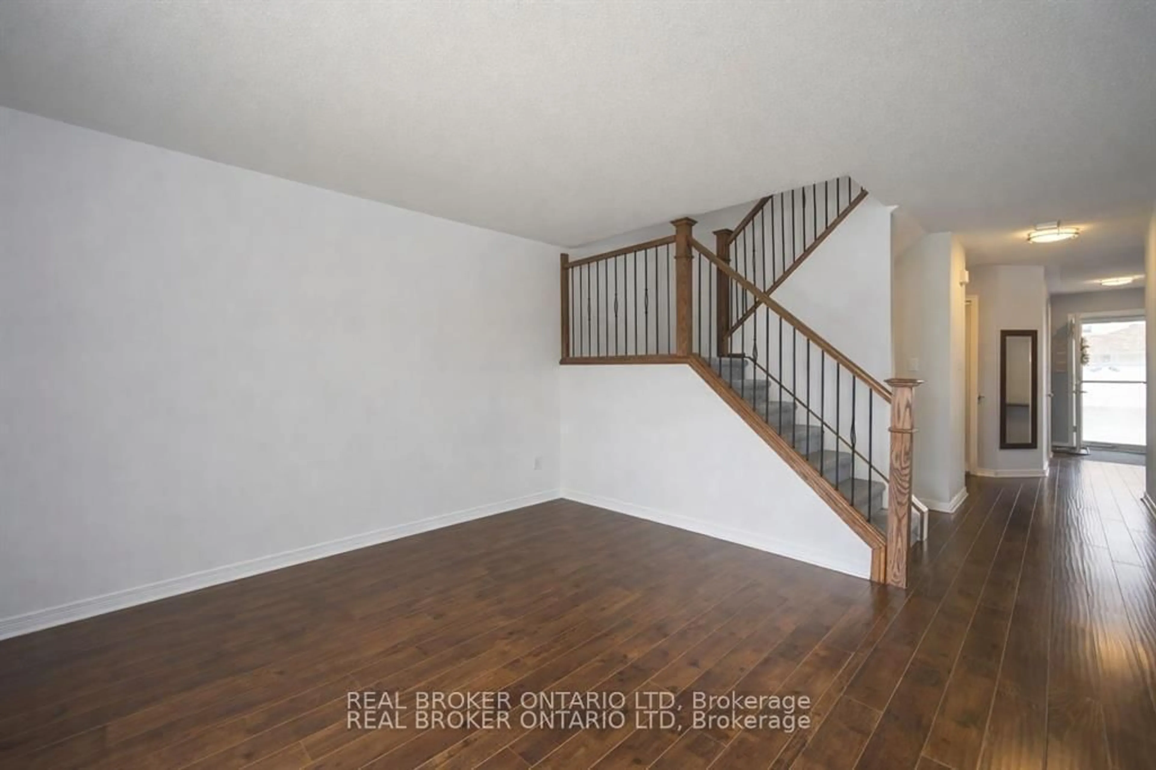 Unknown for 195 Barker St #26, London East Ontario N5Y 1Y2