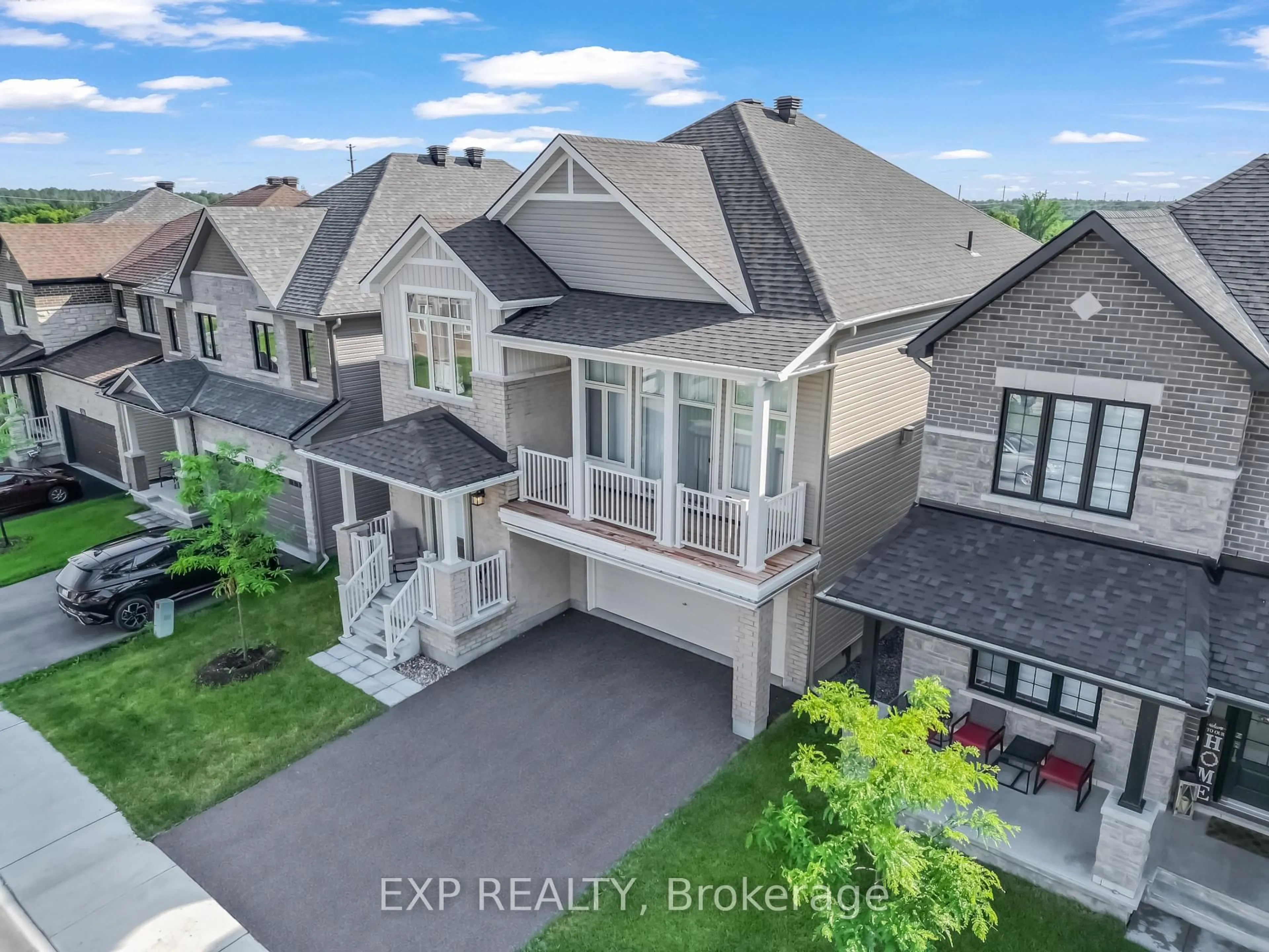 A pic from outside/outdoor area/front of a property/back of a property/a pic from drone, unknown for 626 Inver Lane, Ottawa Ontario K2J 7C4
