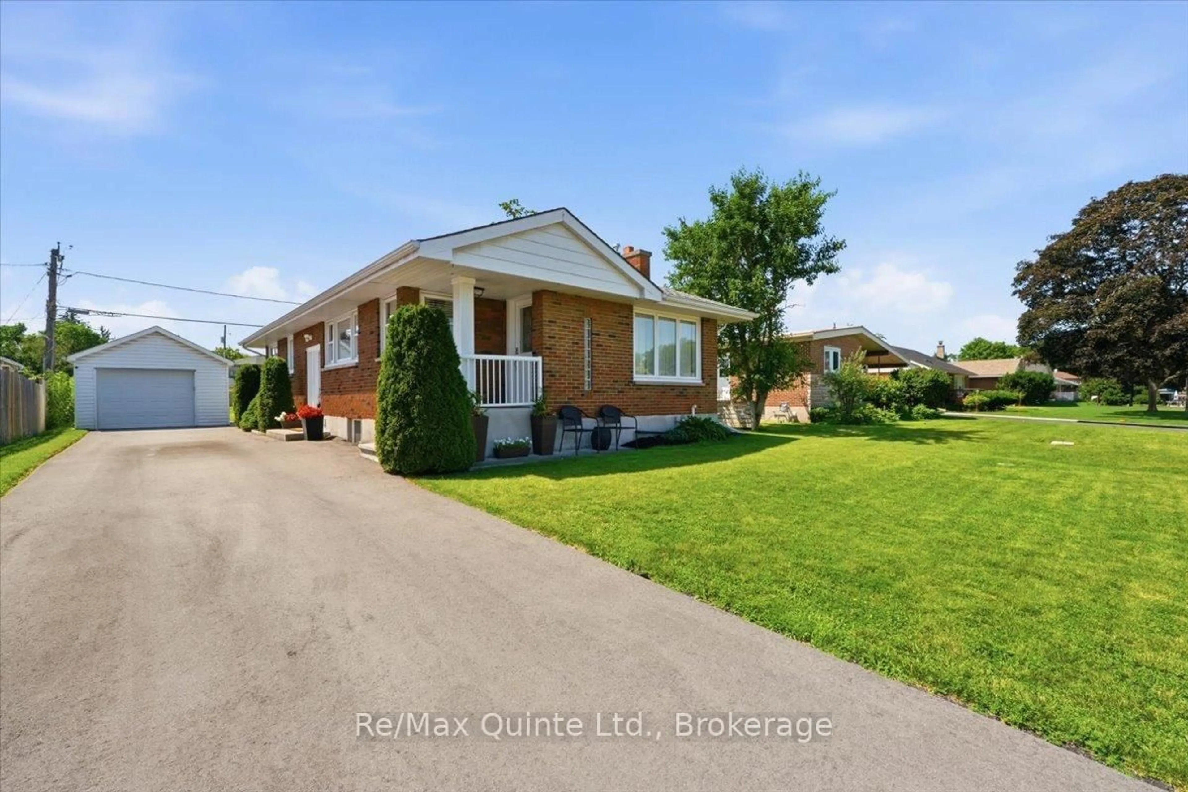 A pic from outside/outdoor area/front of a property/back of a property/a pic from drone, street for 4 Gould St, Quinte West Ontario K8V 1Y6