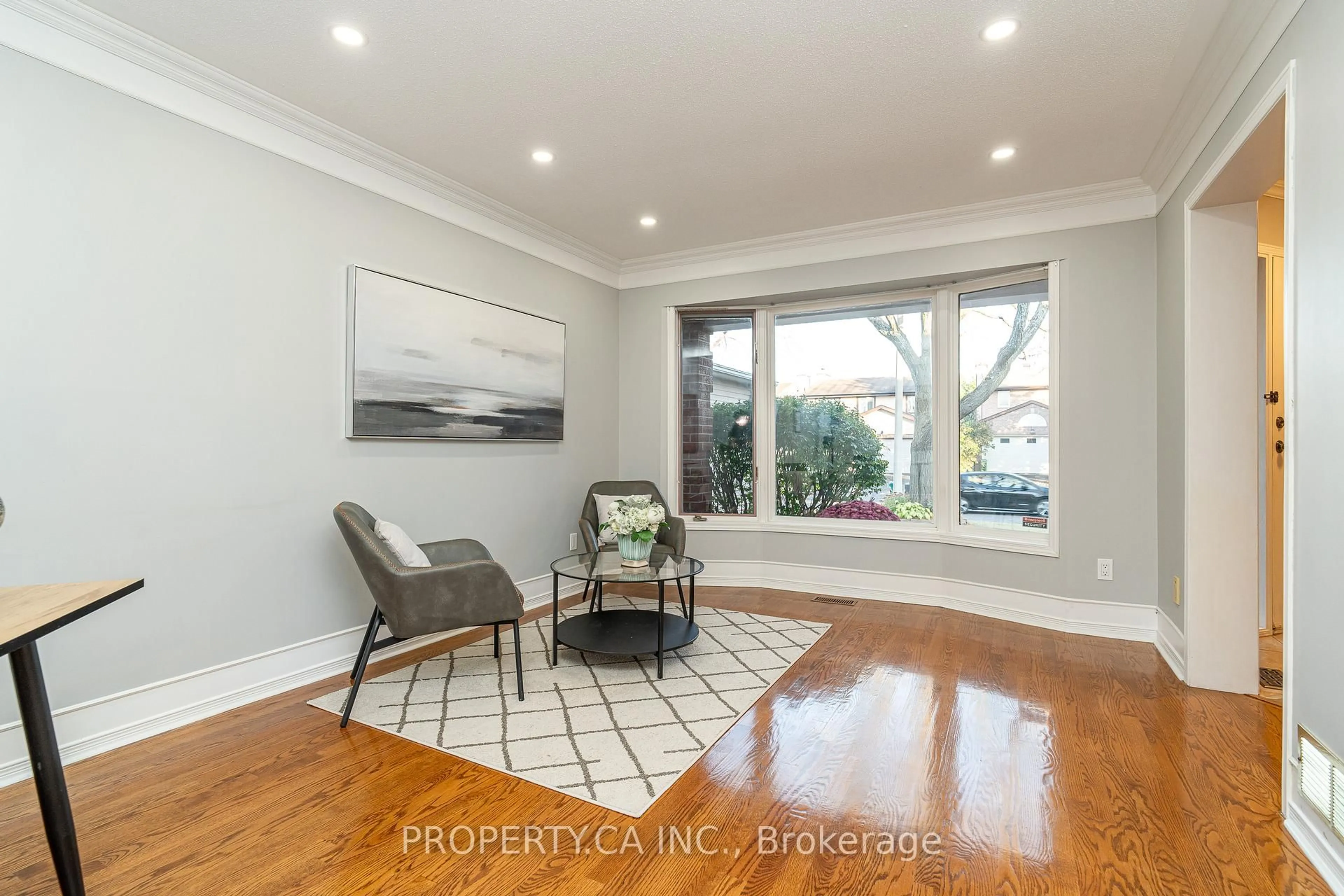 Unknown for 11 Dossetter Way, Ottawa Ontario K1G 4R8