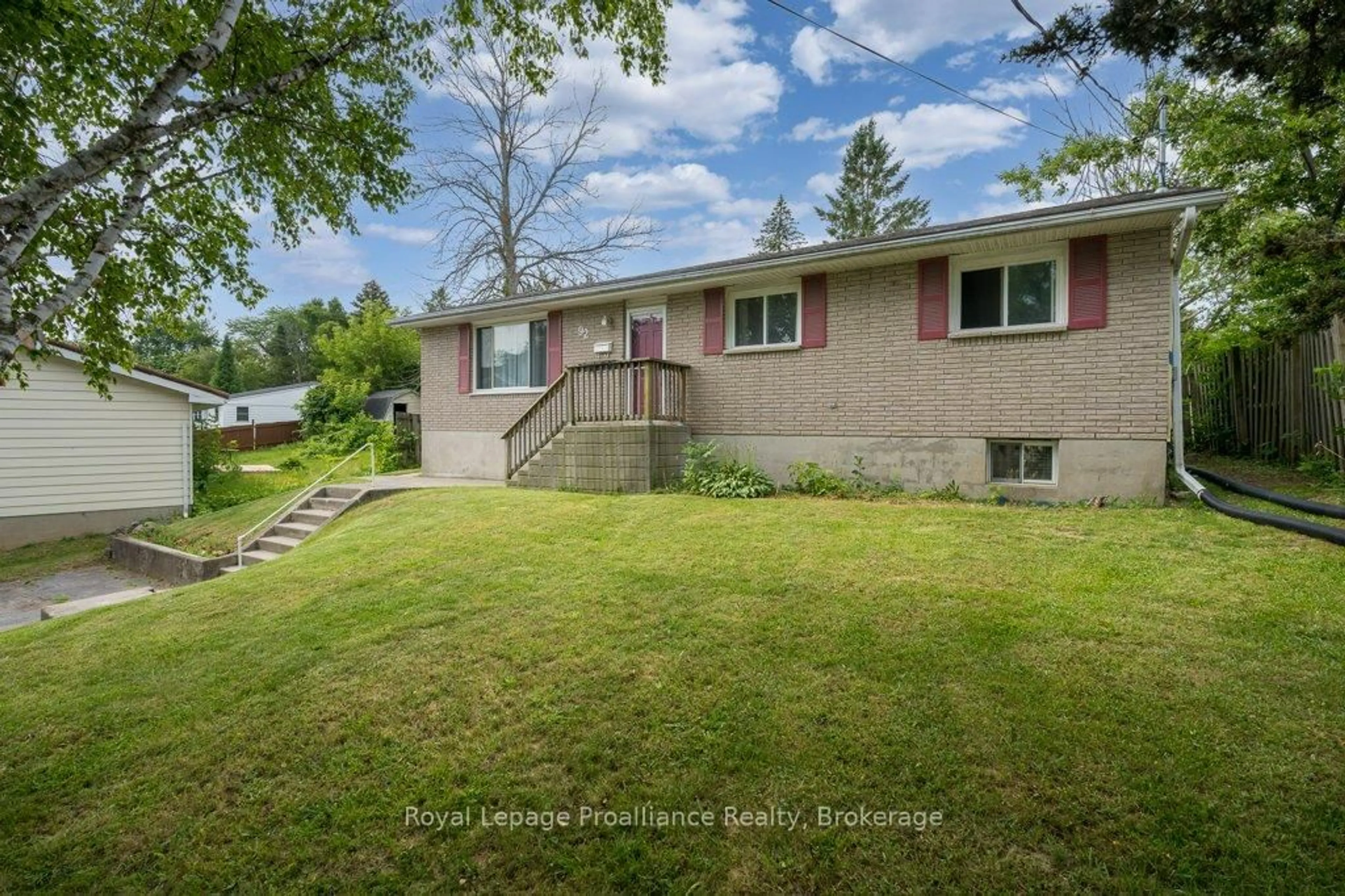 Unknown for 92 Wallbridge Cres, Belleville Ontario K8P 1Z4