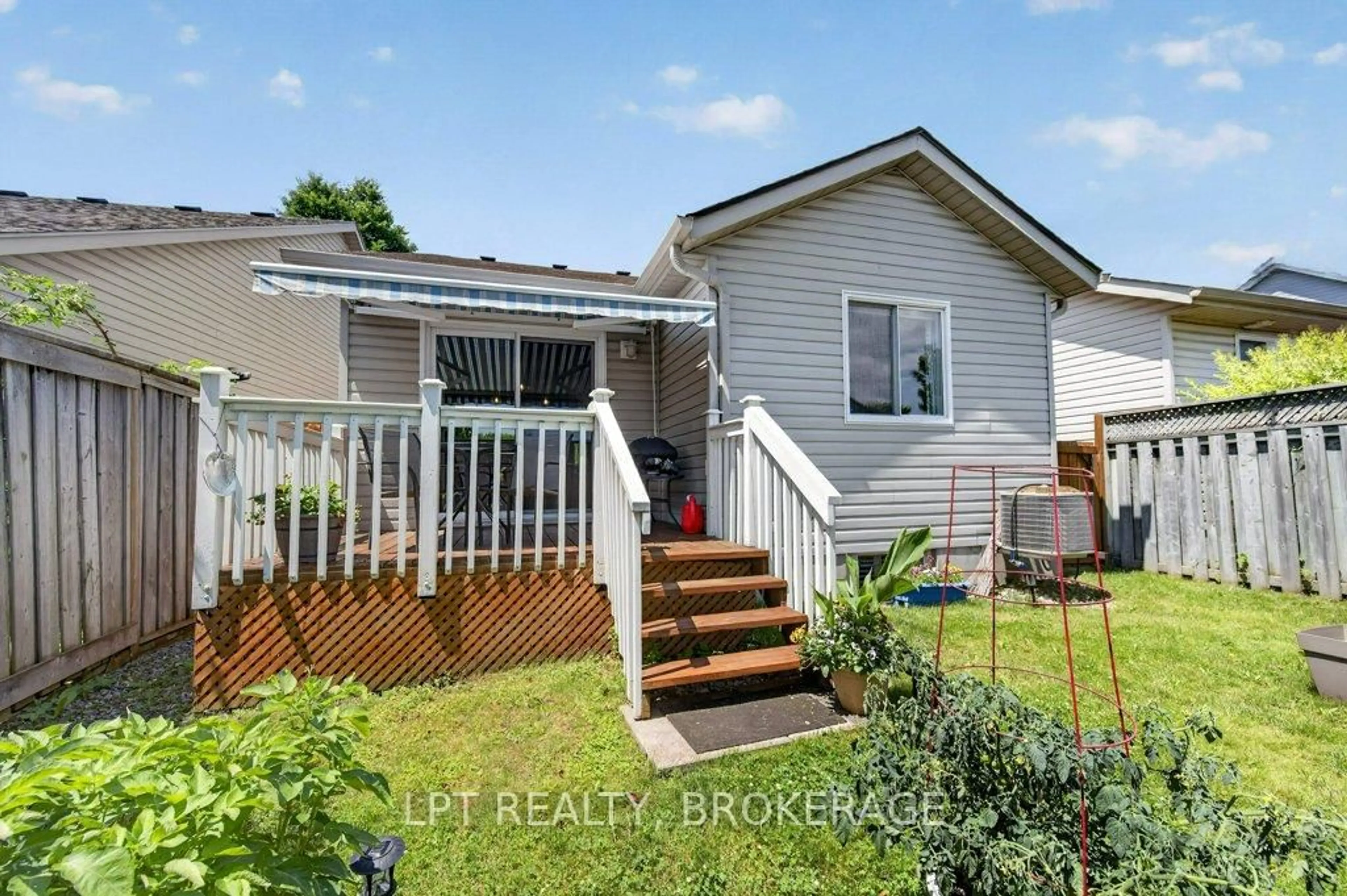 A pic from outside/outdoor area/front of a property/back of a property/a pic from drone, street for 747 Shires Way, Kingston Ontario K7M 8X9