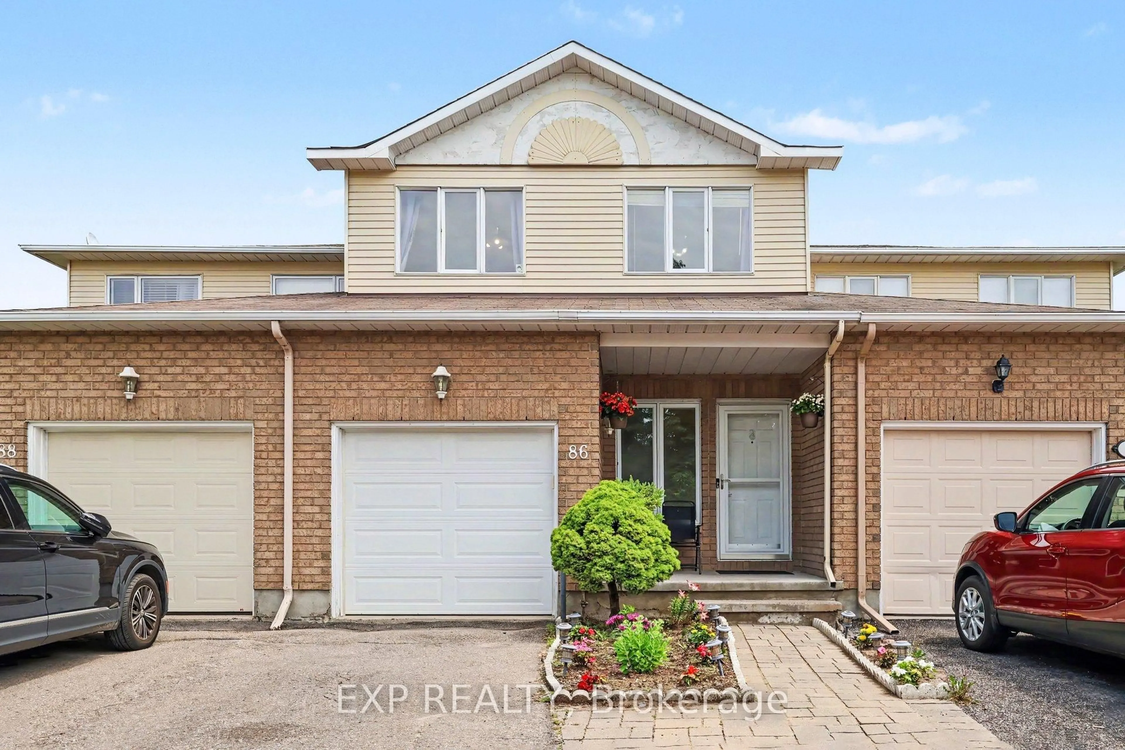 Home with brick exterior material, street for 86 Scarlet Crt, Ottawa Ontario K1T 3R6