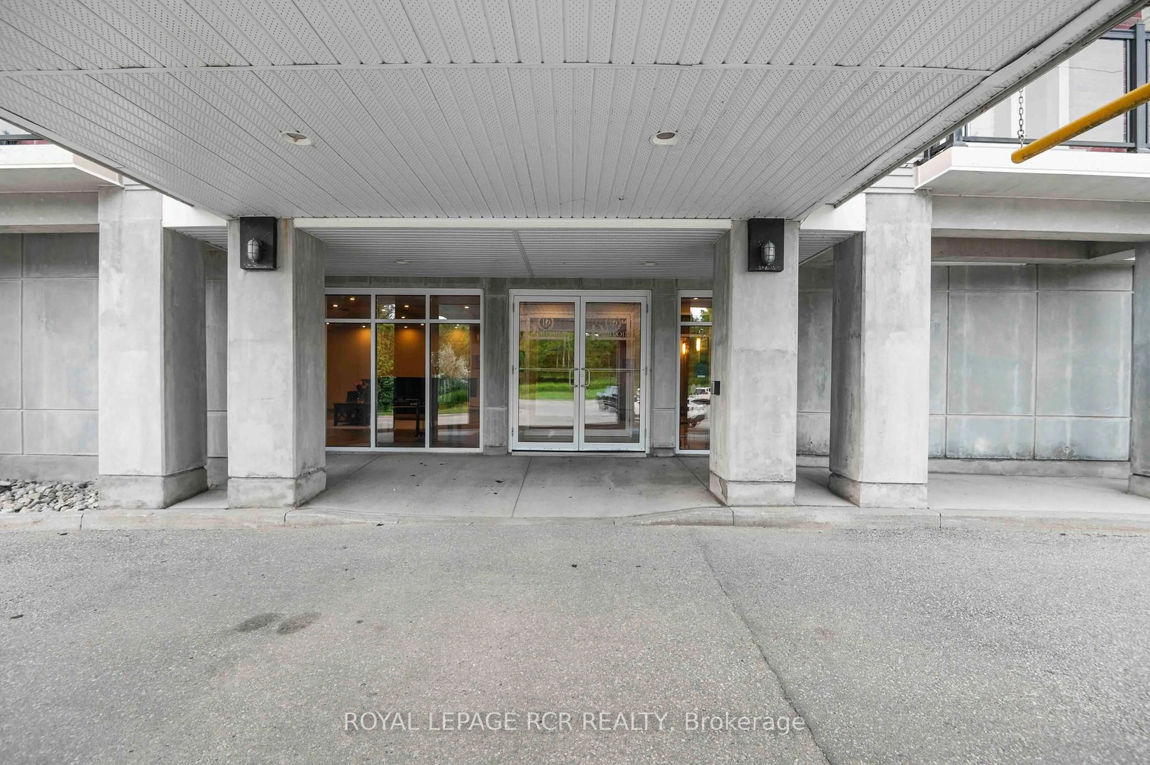 Indoor foyer for 245 Scotland St #307, Centre Wellington Ontario N1M 0B5