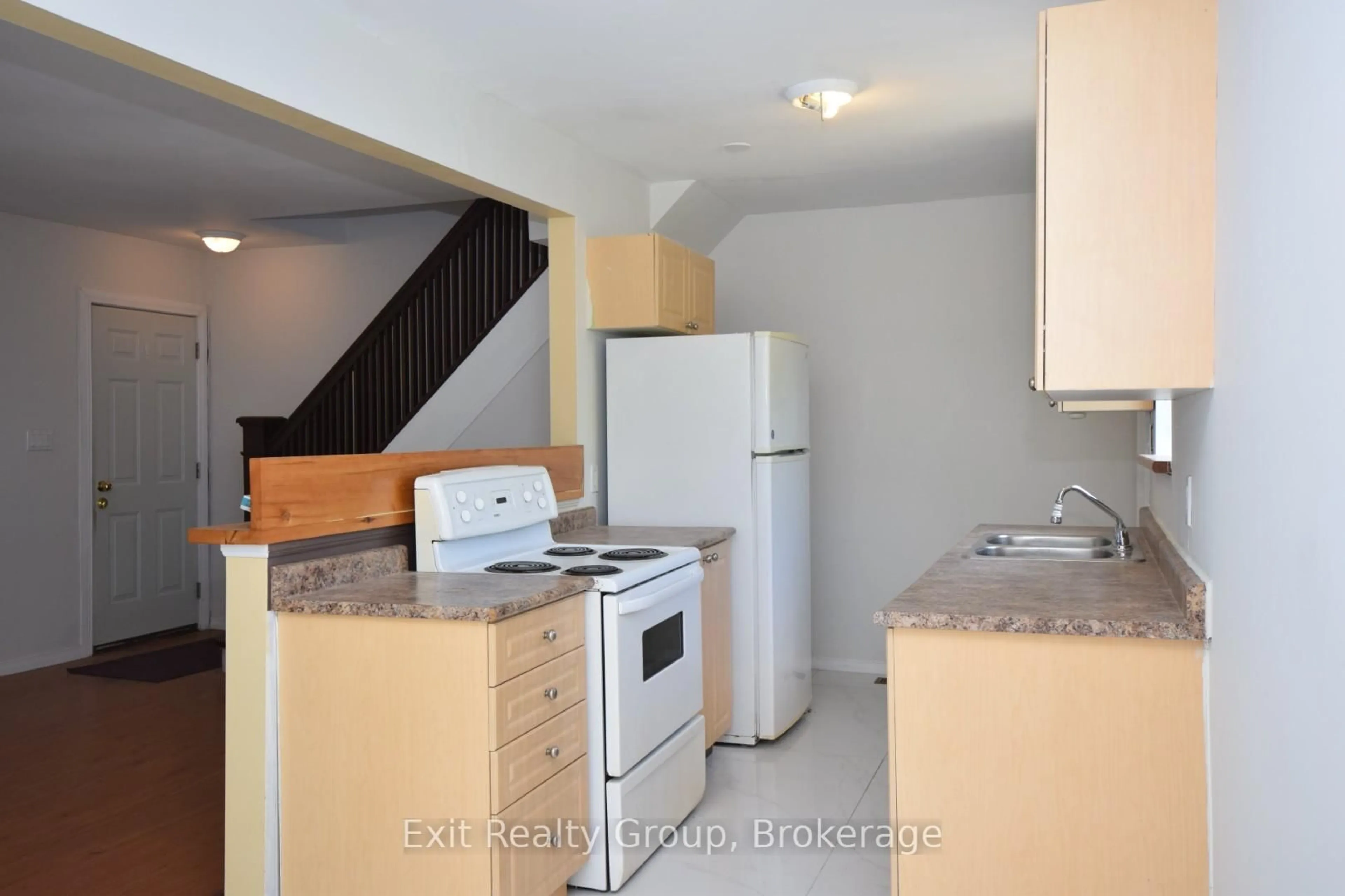 Standard kitchen, unknown for 11 Flindall St, Quinte West Ontario K8V 3C9