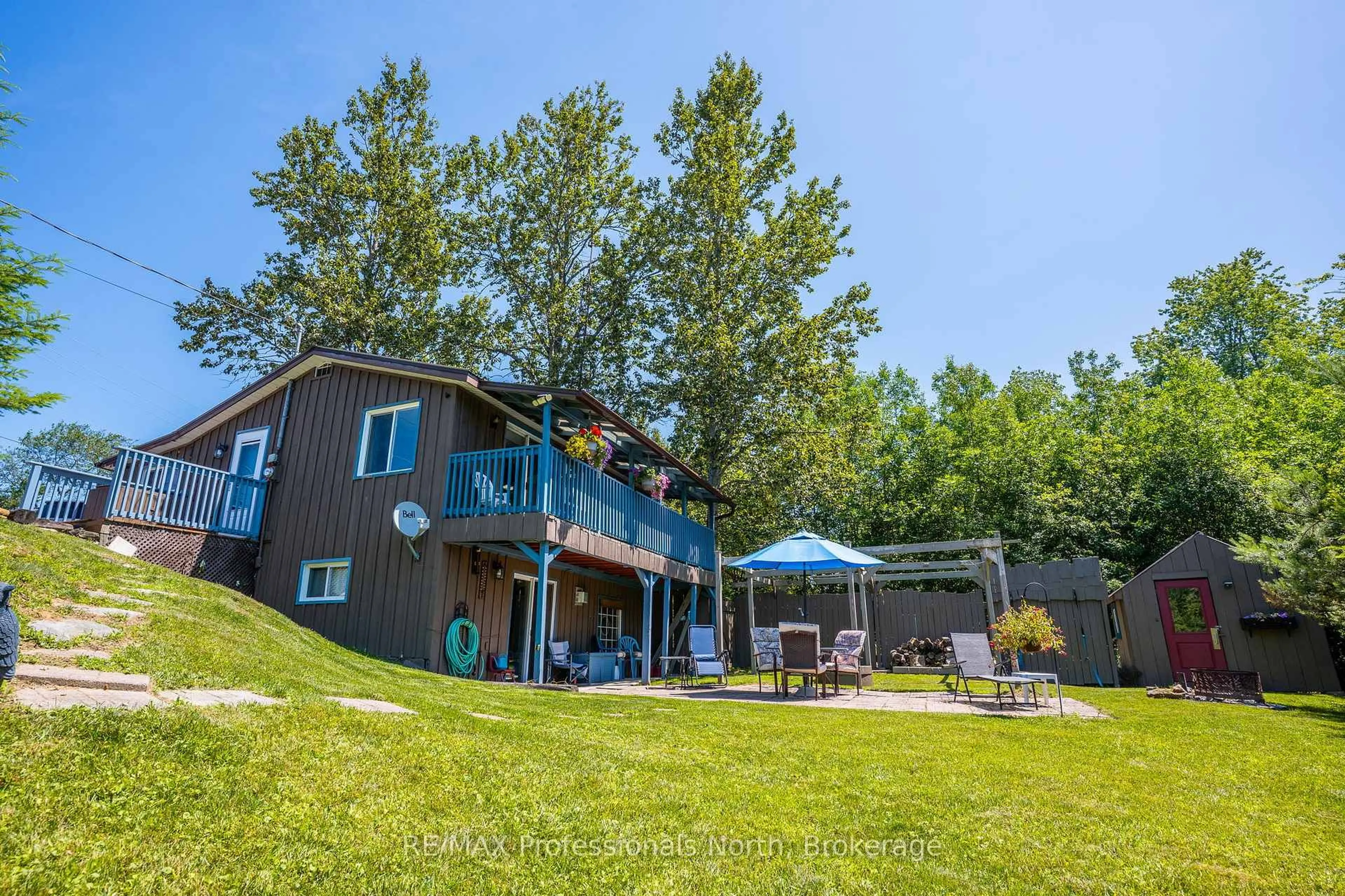 A pic from outside/outdoor area/front of a property/back of a property/a pic from drone, water/lake/river/ocean view for 4278 Deep Bay Rd, Minden Hills Ontario K0M 2K0