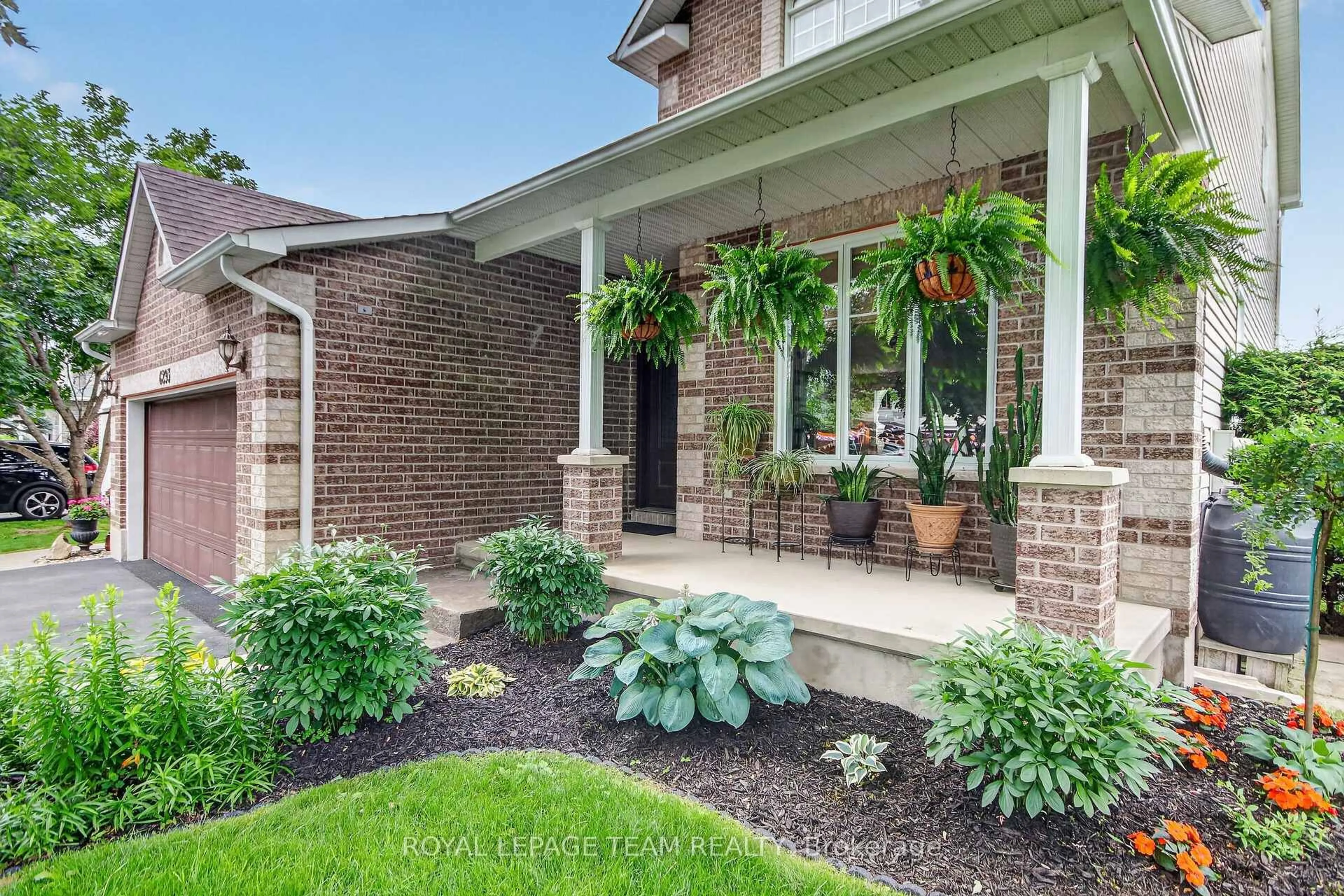 Home with brick exterior material, street for 6293 OTTAWA St, Richmond Ontario K0A 2Z0