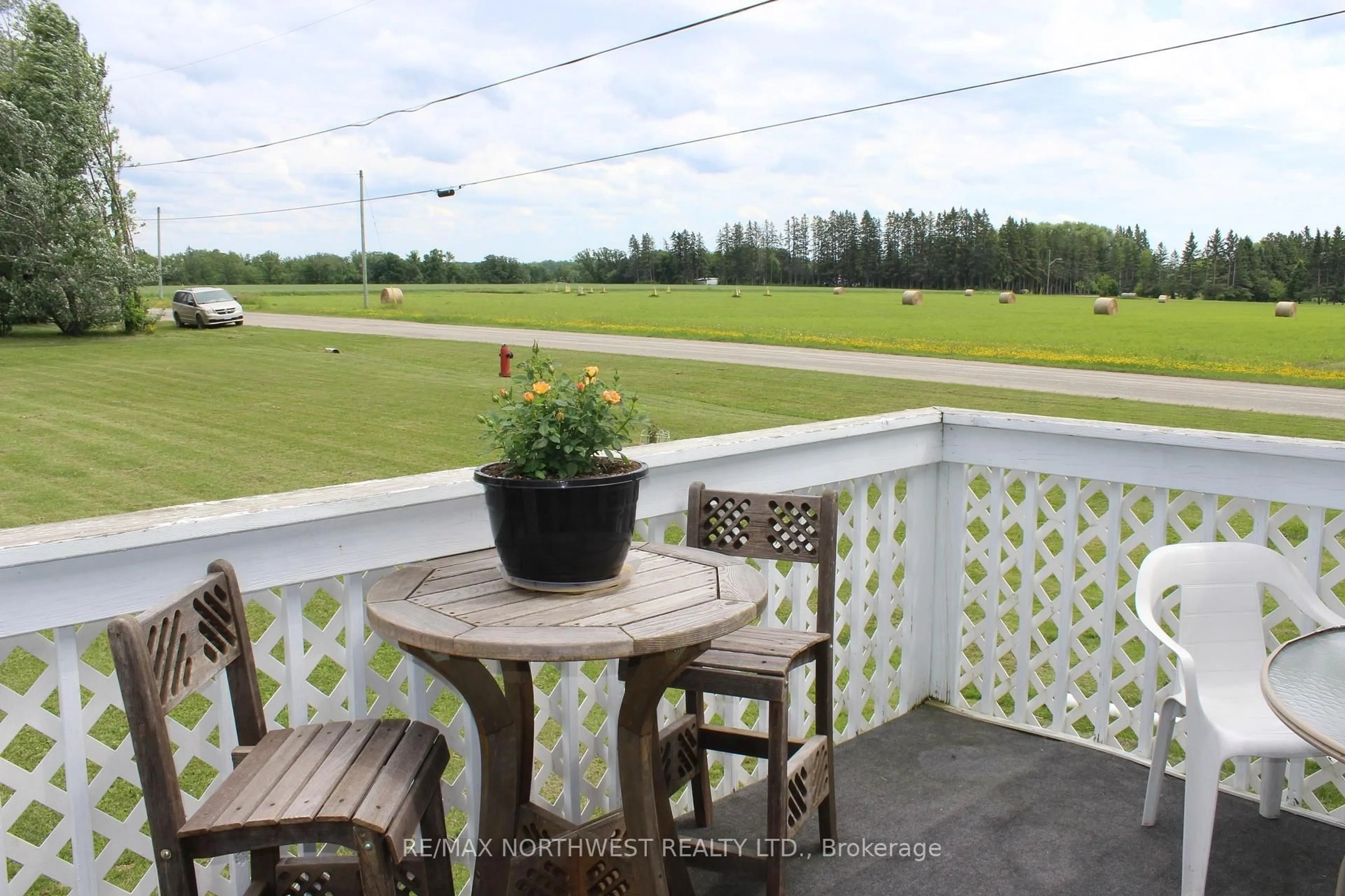 Patio, unknown for 705-707 LORENA STREET, Rainy River Ontario P0W 1L0