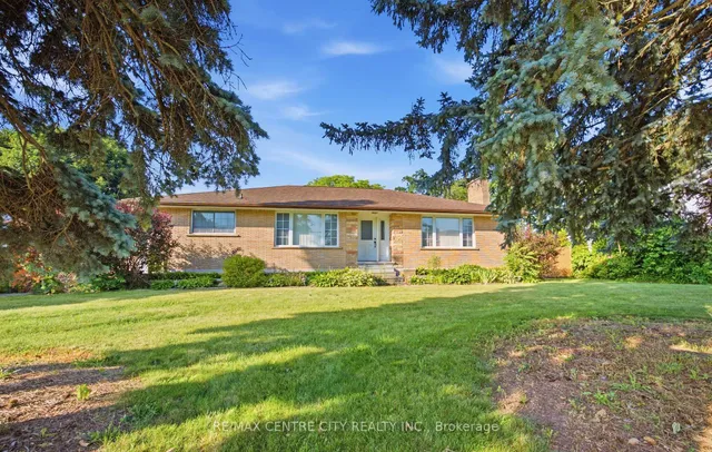 303 Simcoe St, Tillsonburg 2