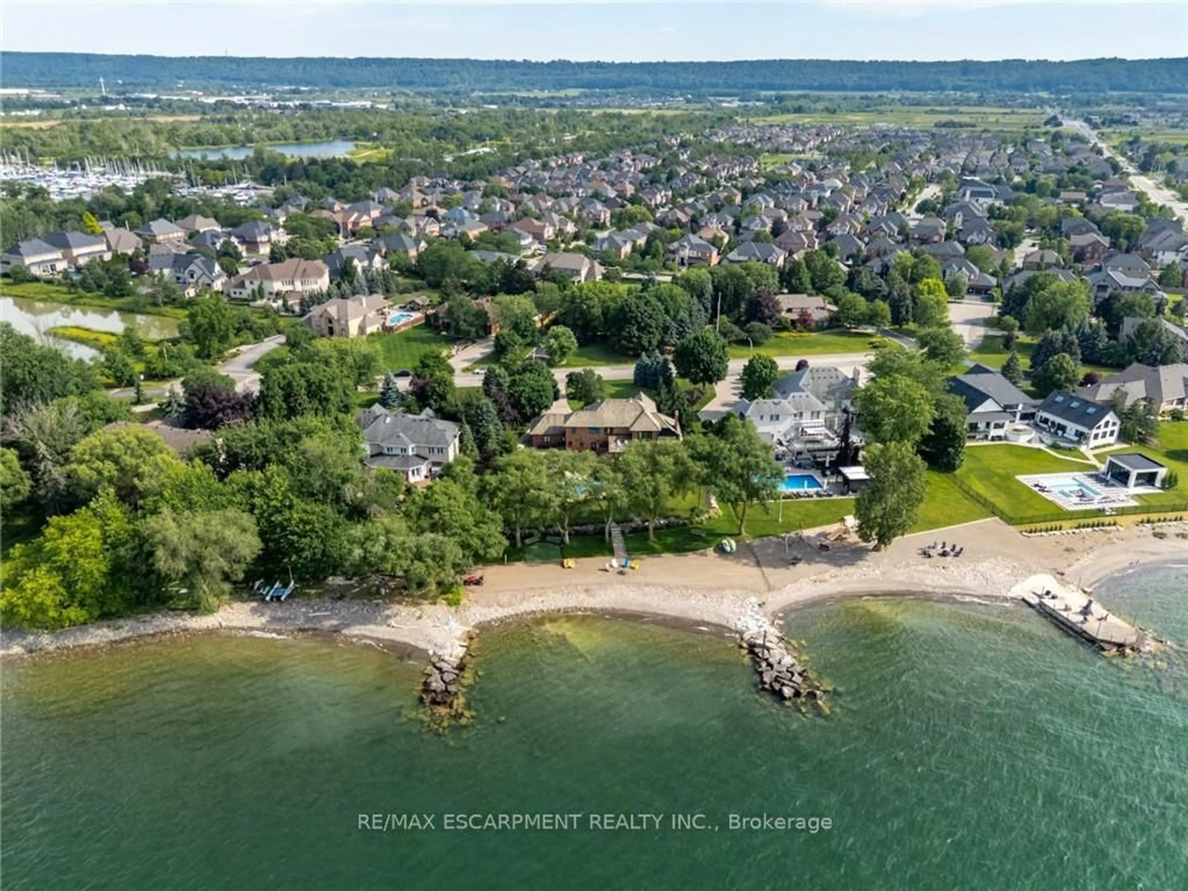 A pic from outside/outdoor area/front of a property/back of a property/a pic from drone, water/lake/river/ocean view for 17 Lochside Dr, Hamilton Ontario L8E 5T6