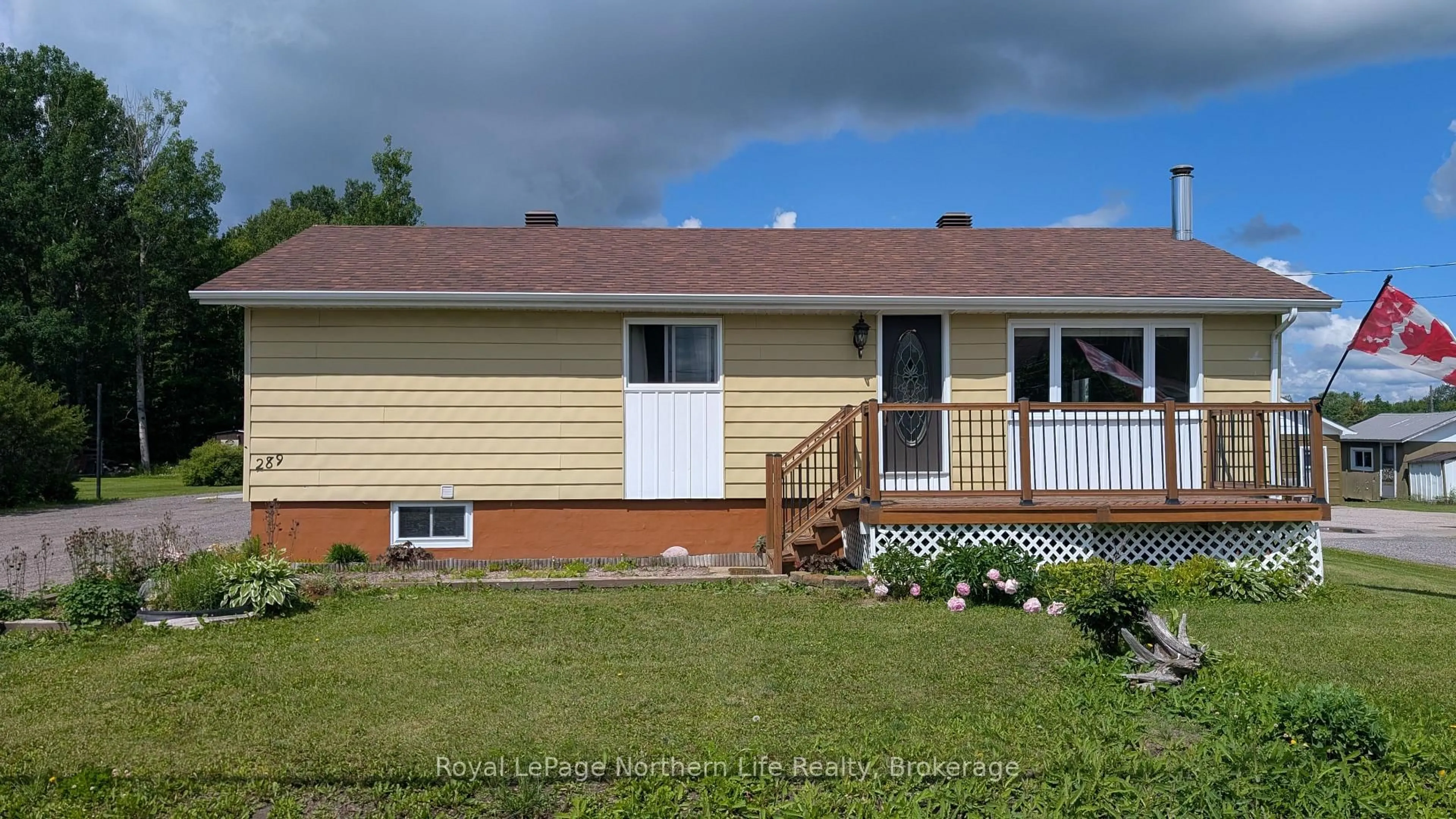 Home with vinyl exterior material, street for 289 Dovercourt Rd, West Nipissing Ontario P2B 3J2