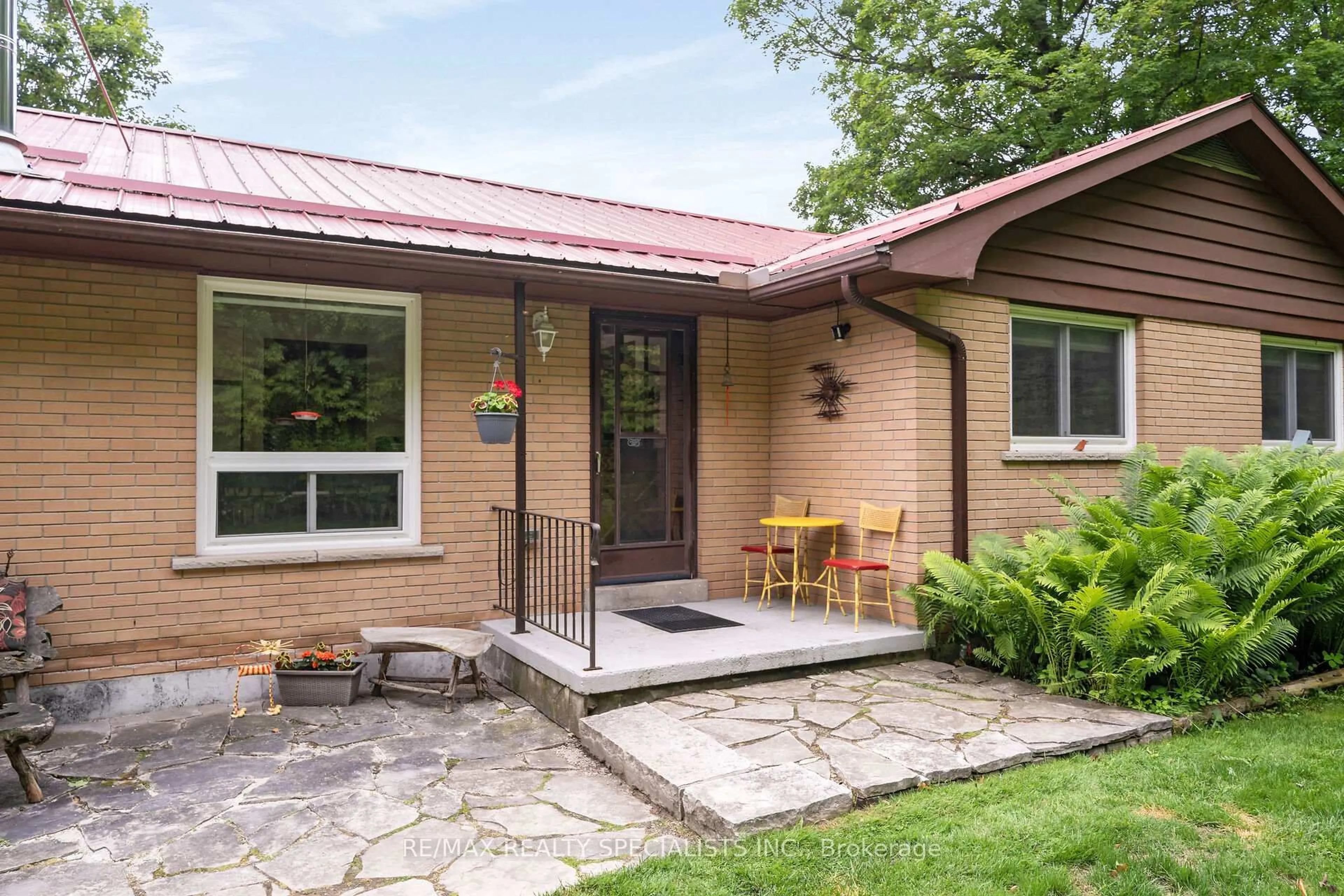 Home with brick exterior material, street for 913040 7TH LINE EHS Line, Mono Ontario L9W 6J9