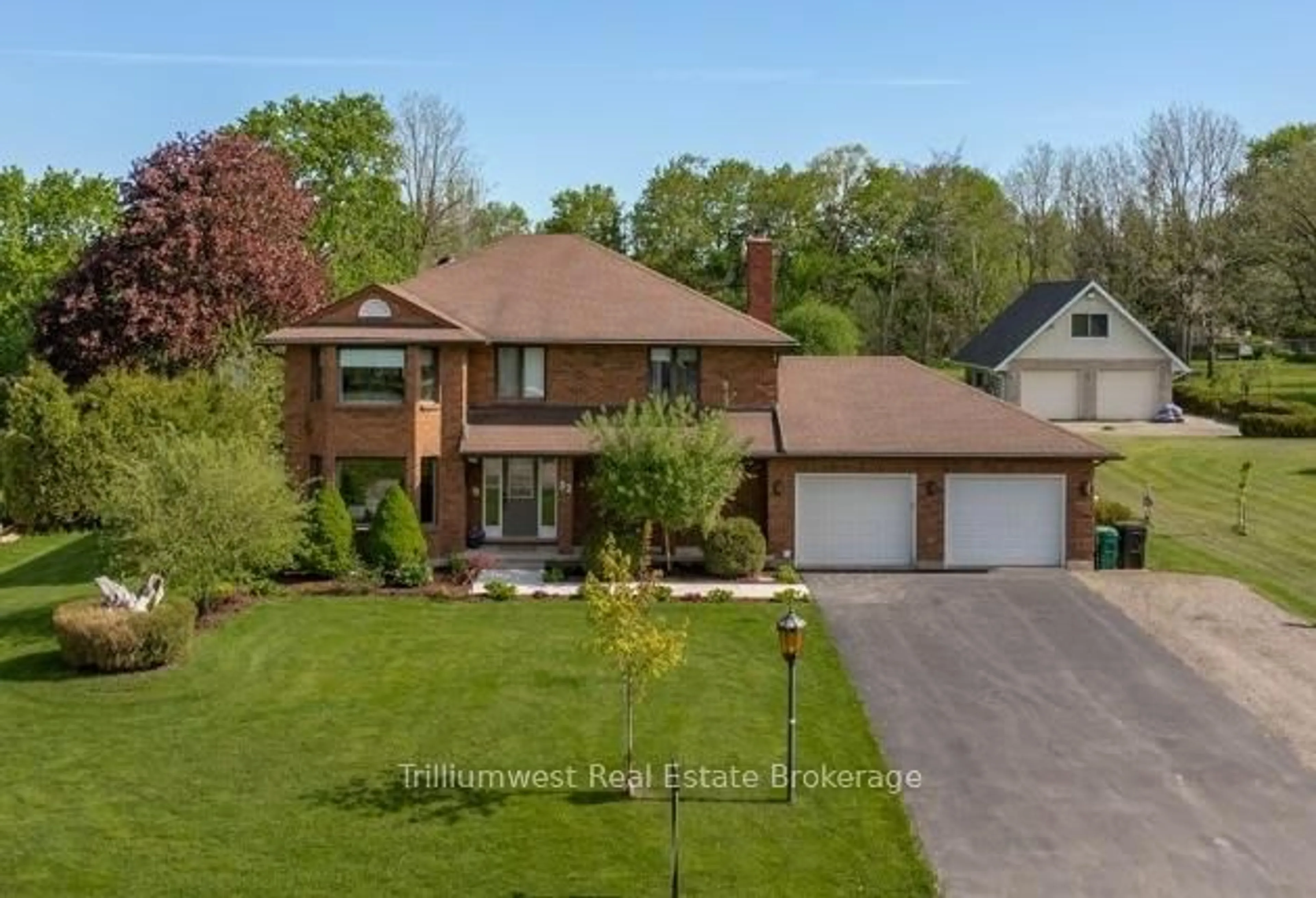 Unknown for 32 Sunset Dr, Woolwich Ontario N0B 2V0
