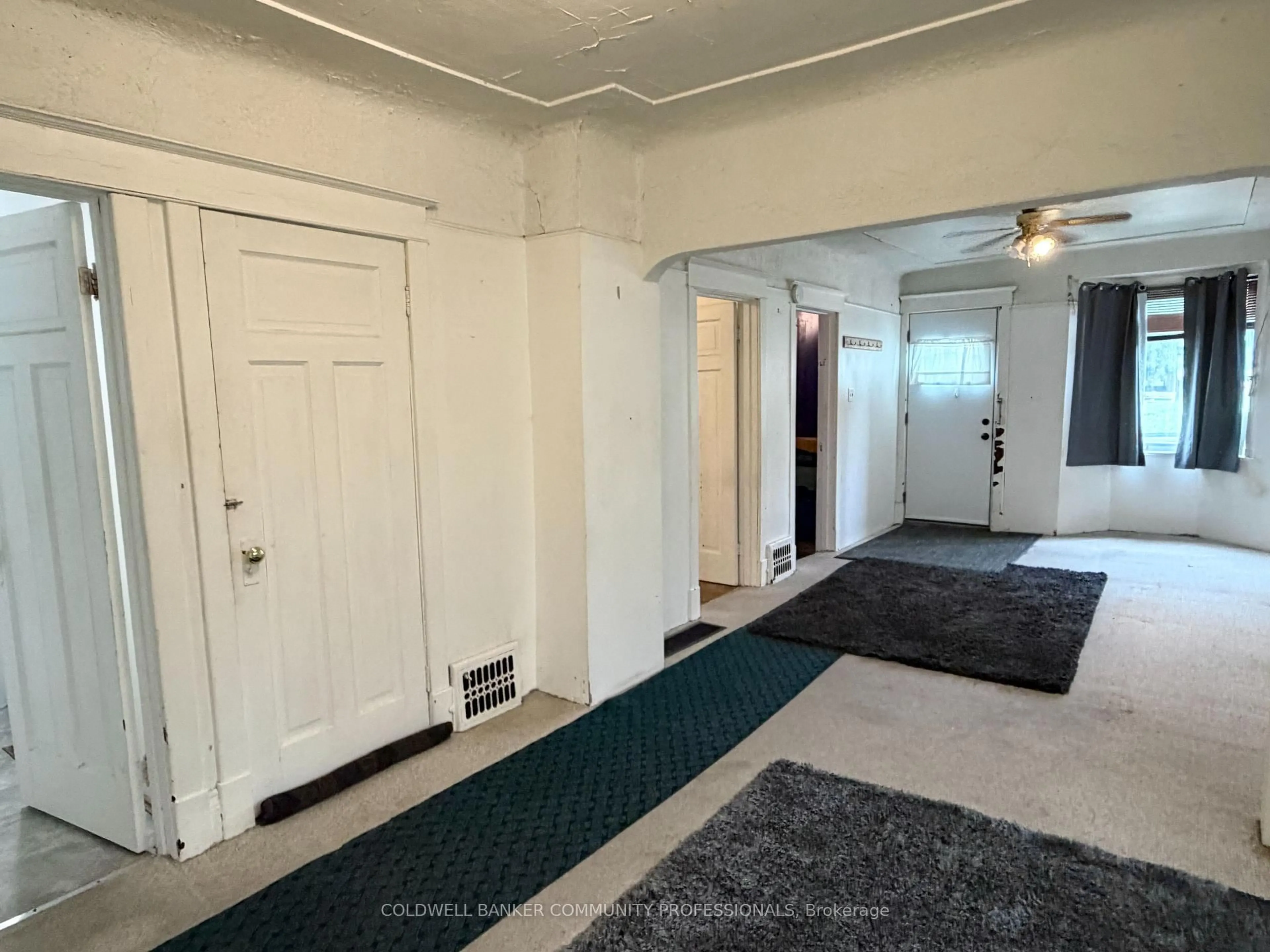 Unknown for 256 Fairfield Ave, Hamilton Ontario L8H 5H6