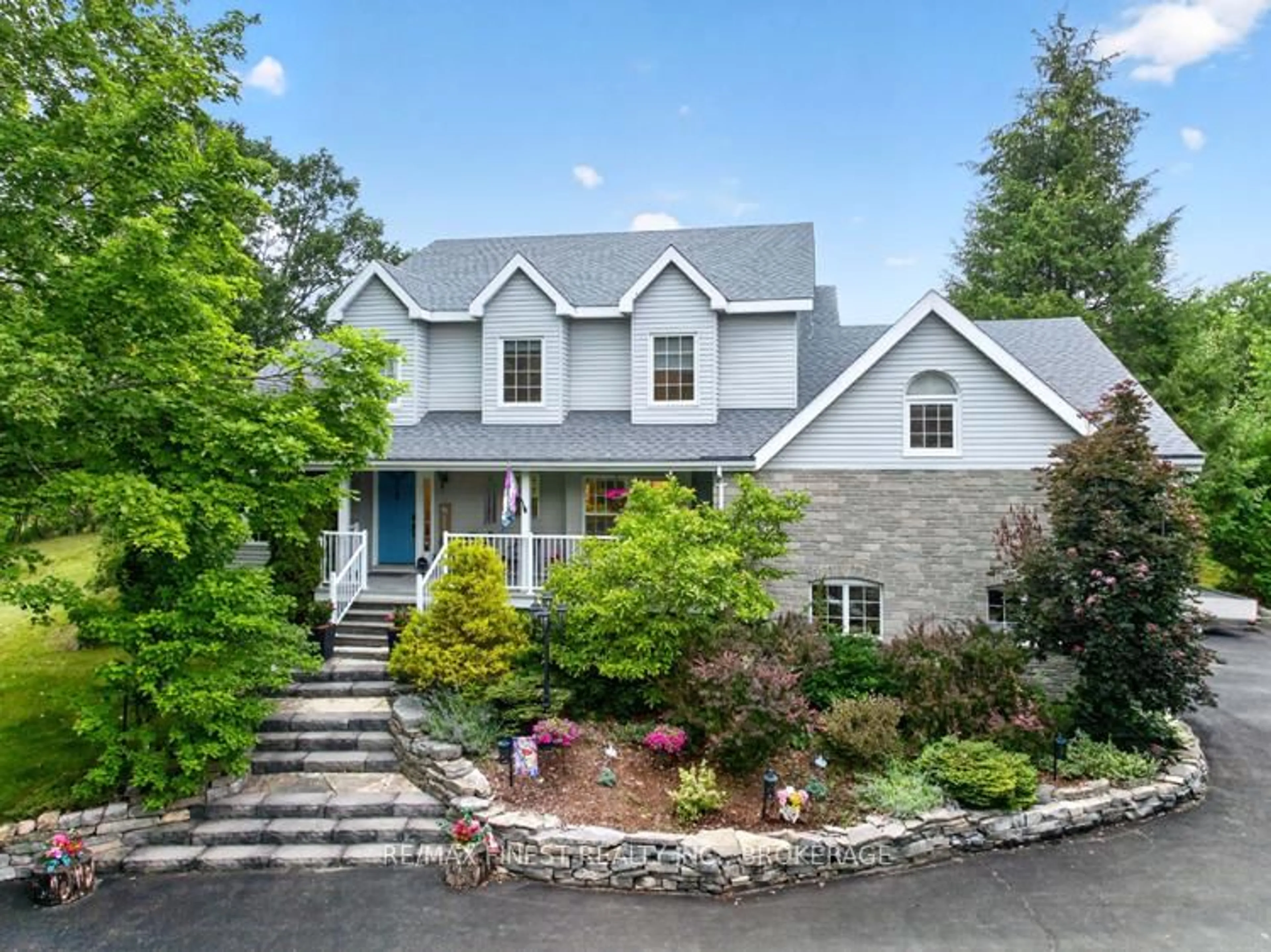 Unknown for 2038 Valleyview Dr, Verona Ontario K0H 2W0