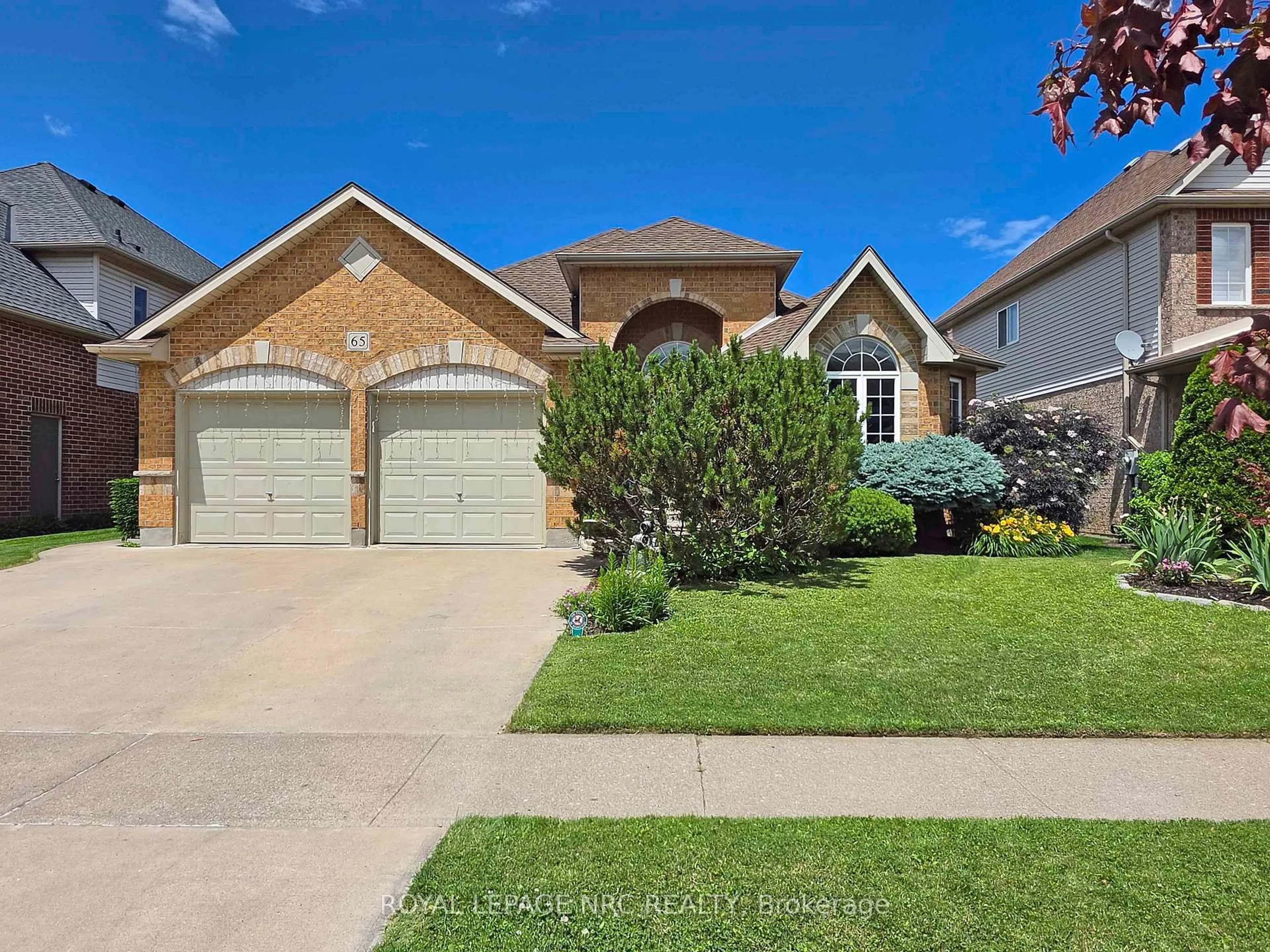 Home with brick exterior material, street for 65 MCCAFFERY Cres, St. Catharines Ontario L2S 3Y6