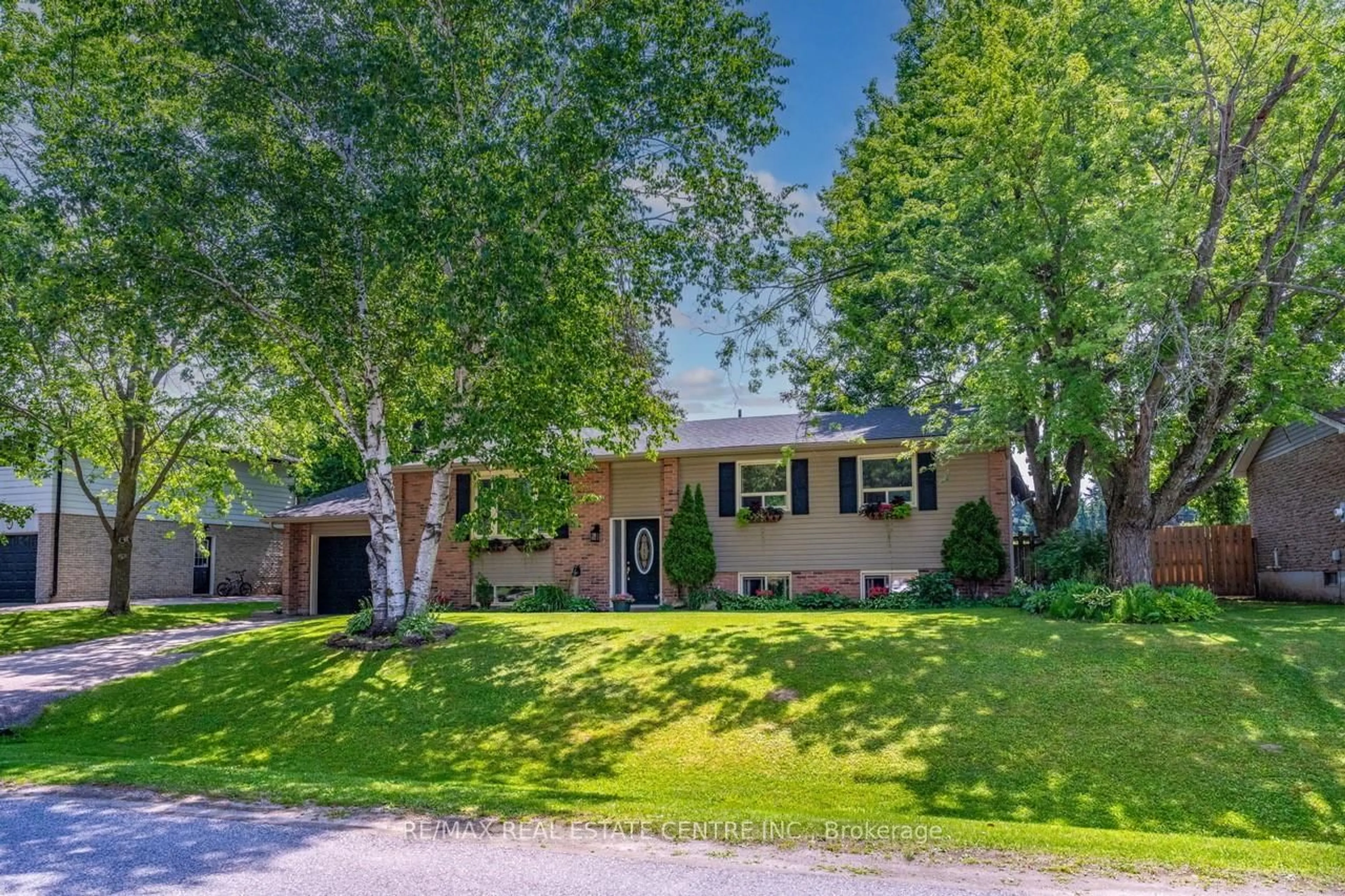 Home with brick exterior material, street for 13 Douglas Cres, Erin Ontario N0B 1Z0