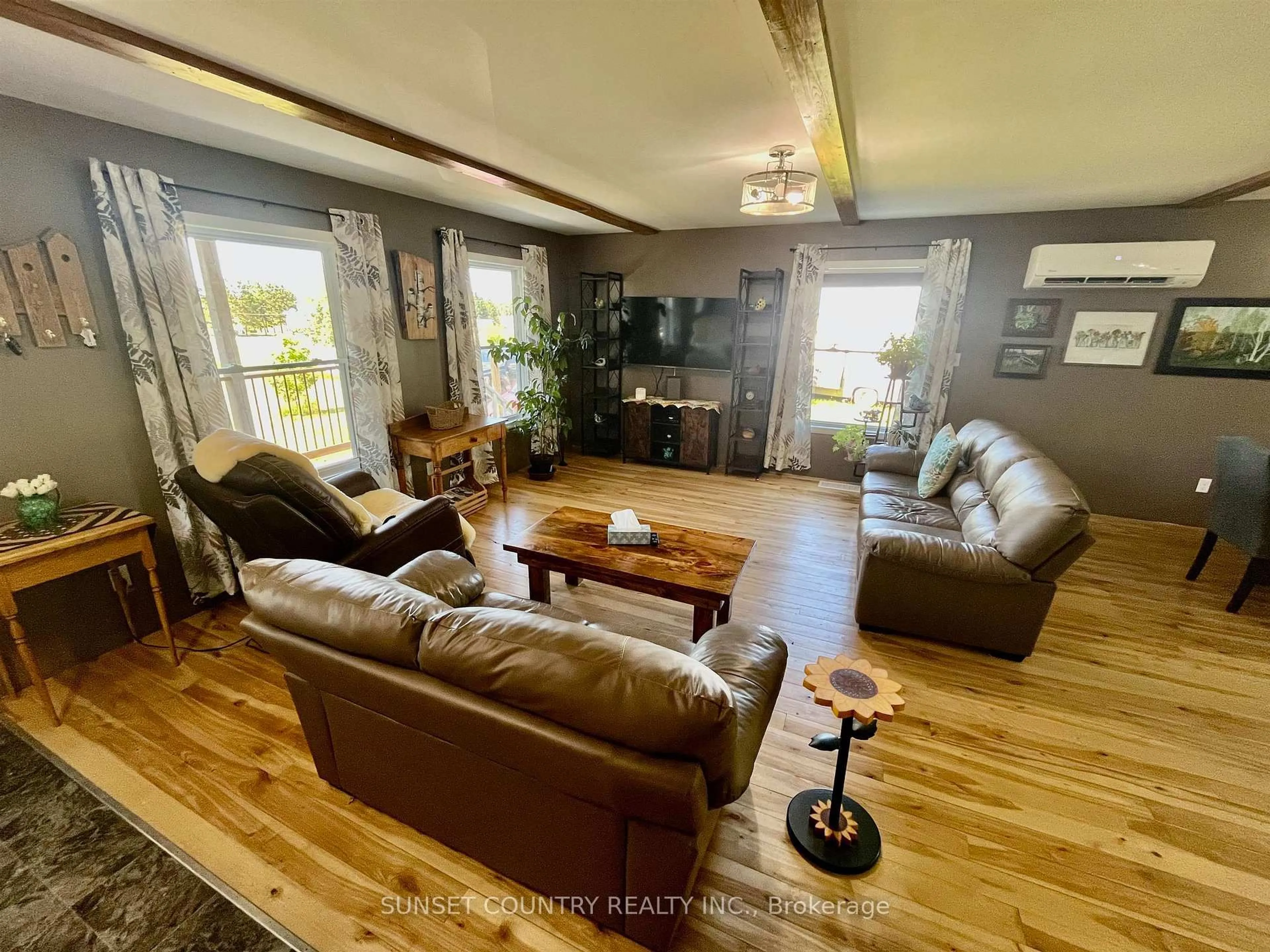 Living room with furniture, unknown for 101 Adams Rd, Kenora Remote Area Ontario P0V 2J0